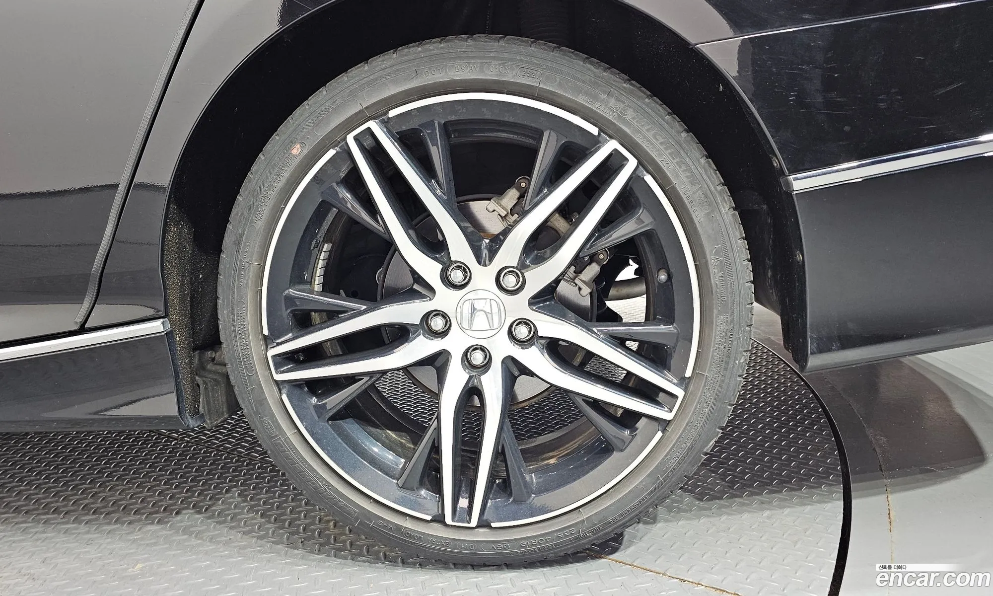 Honda Accord 10th Gen 2021 — 26