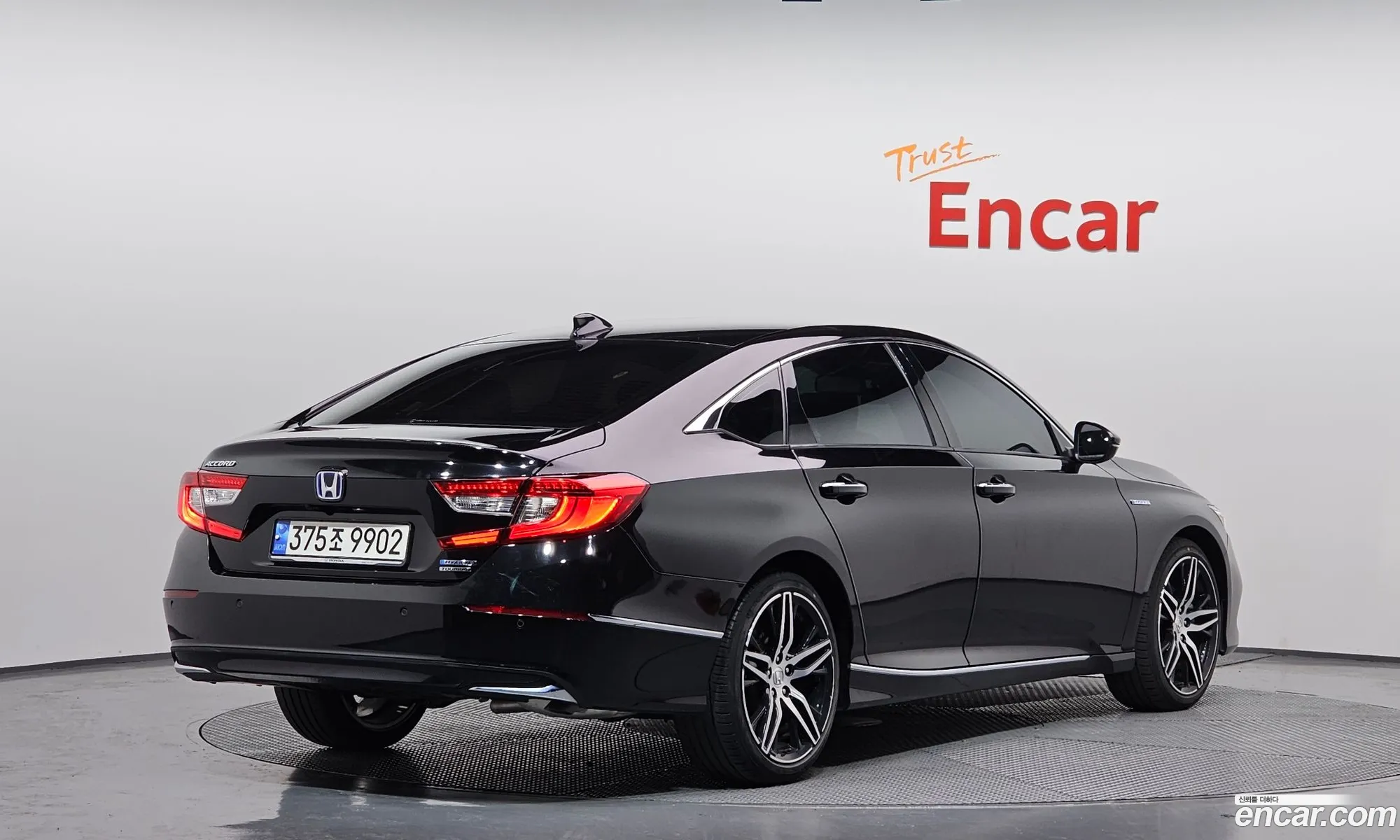 Honda Accord 10th Gen 2021 — 21