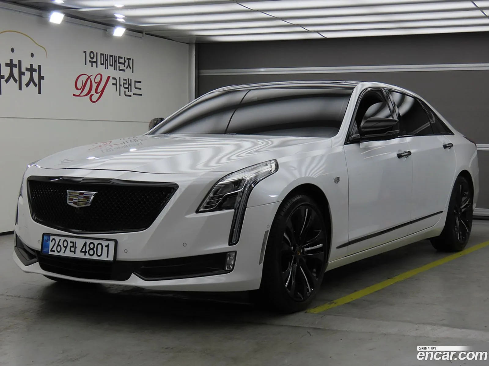 Cadillac CT6 2017 — 19