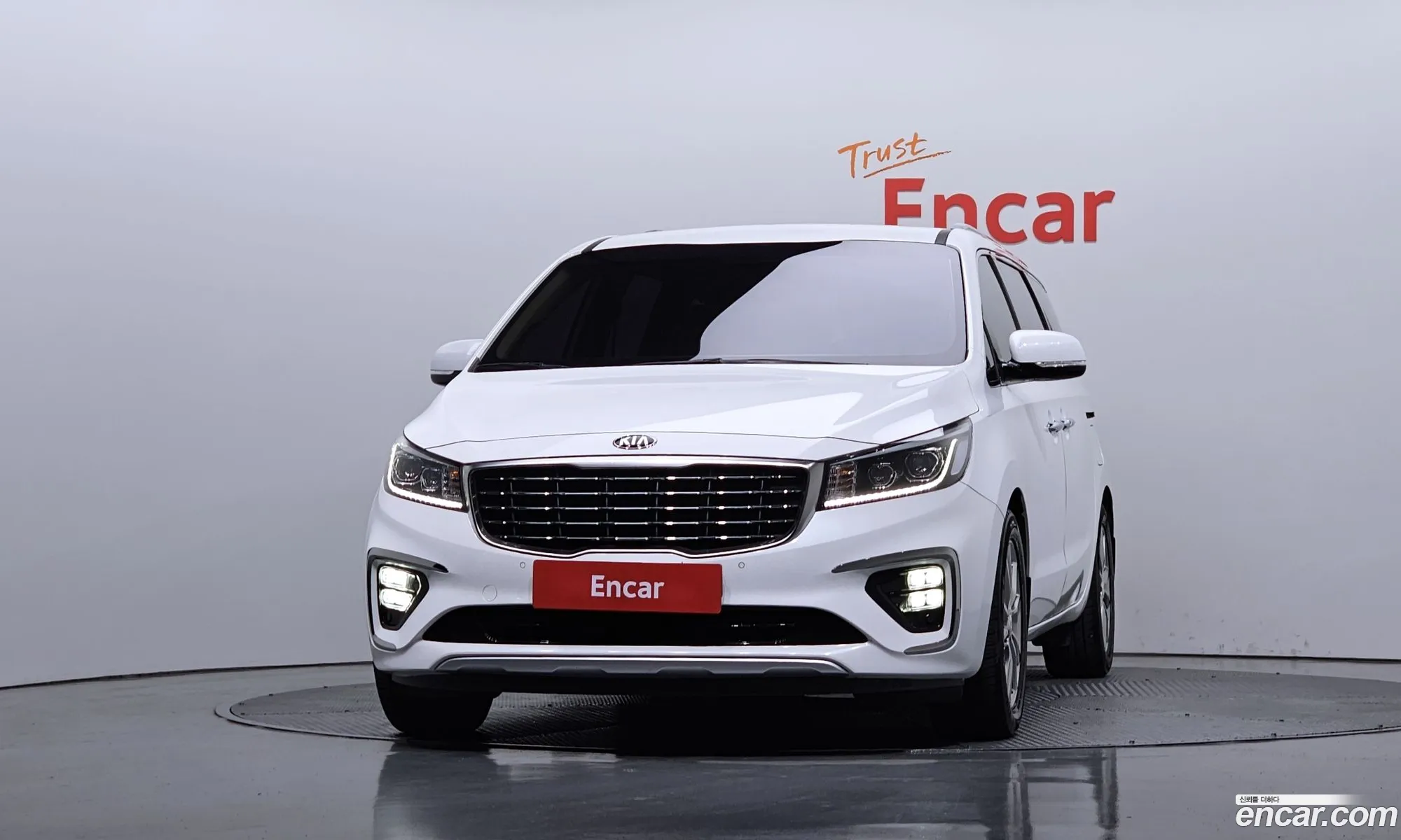 Kia Carnival 2019 — 18