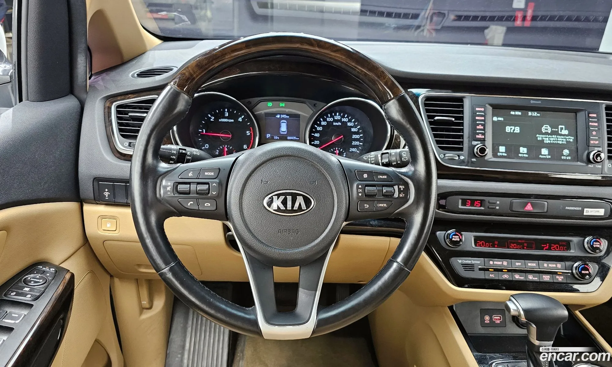 Kia Carnival 2019 — 13
