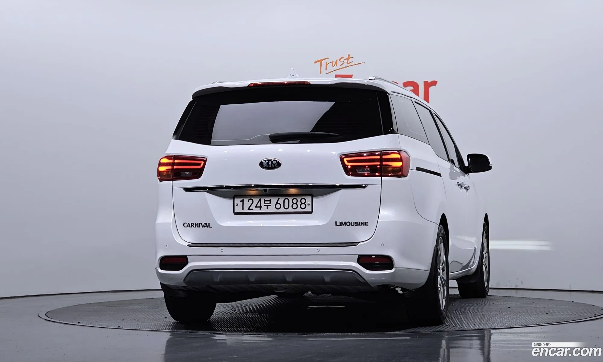 Kia Carnival 2019 — 11