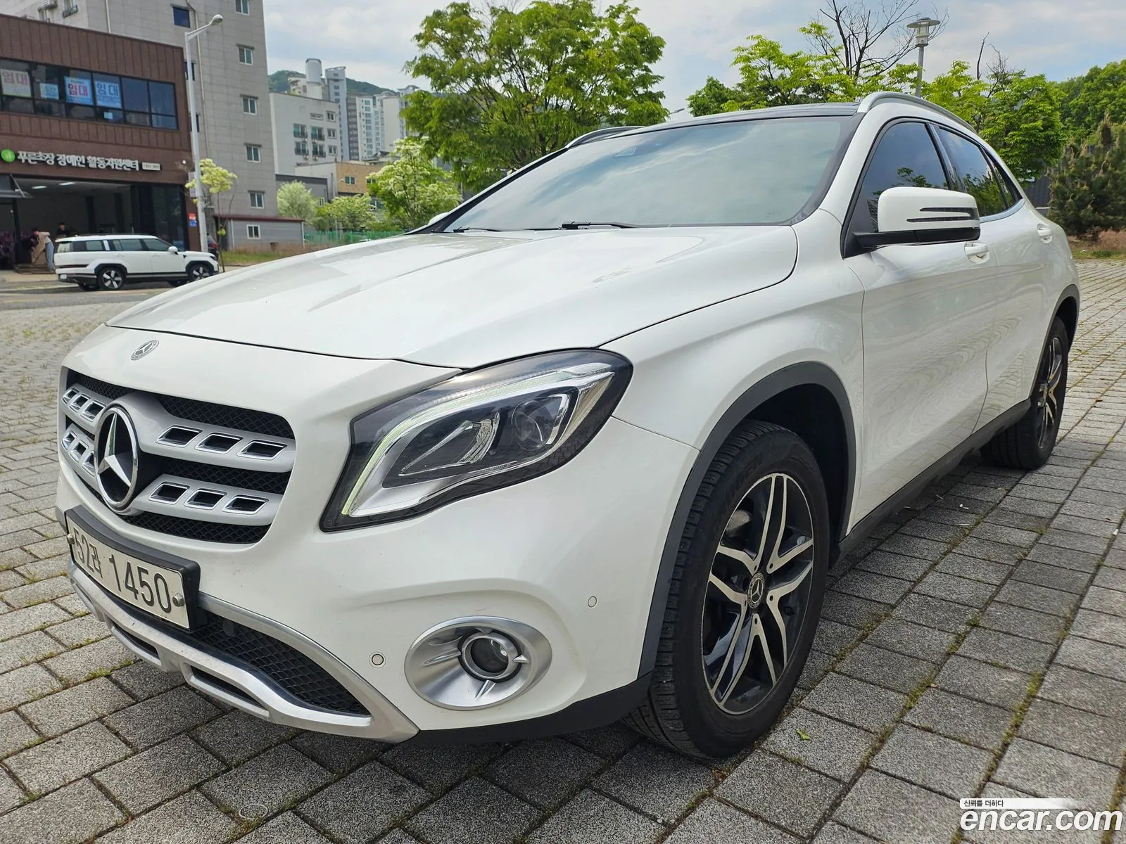 Mercedes-Benz GLA-Class X156 2019 — 12