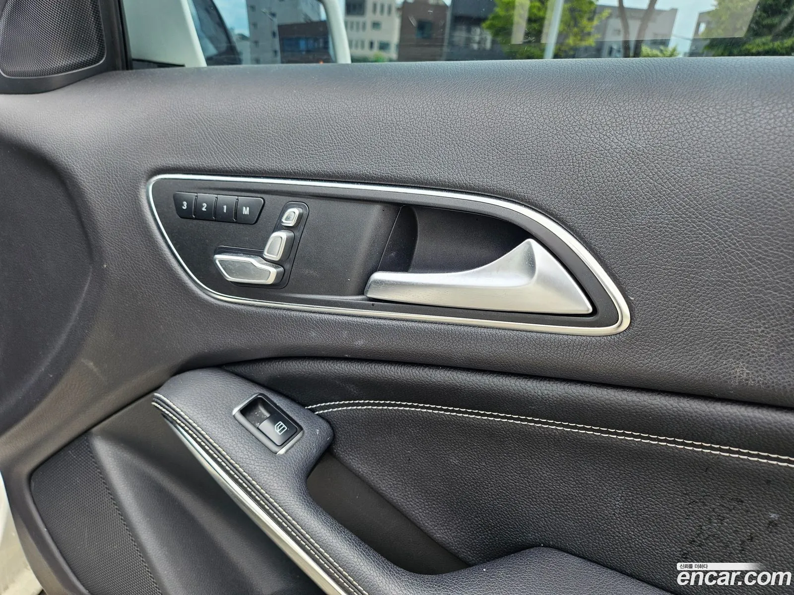Mercedes-Benz GLA-Class X156 2019 — 16