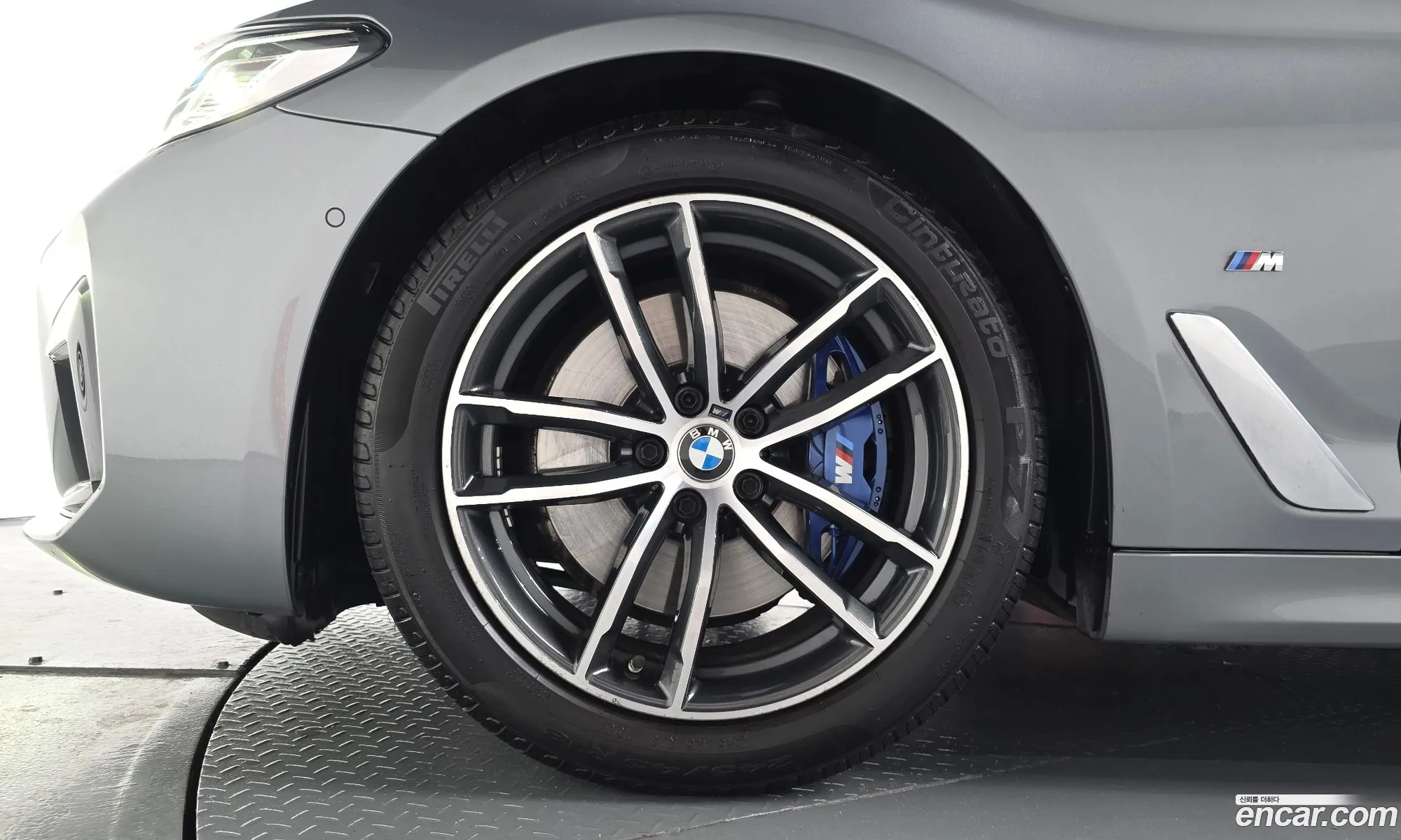 BMW 5 Series 2023 — 18