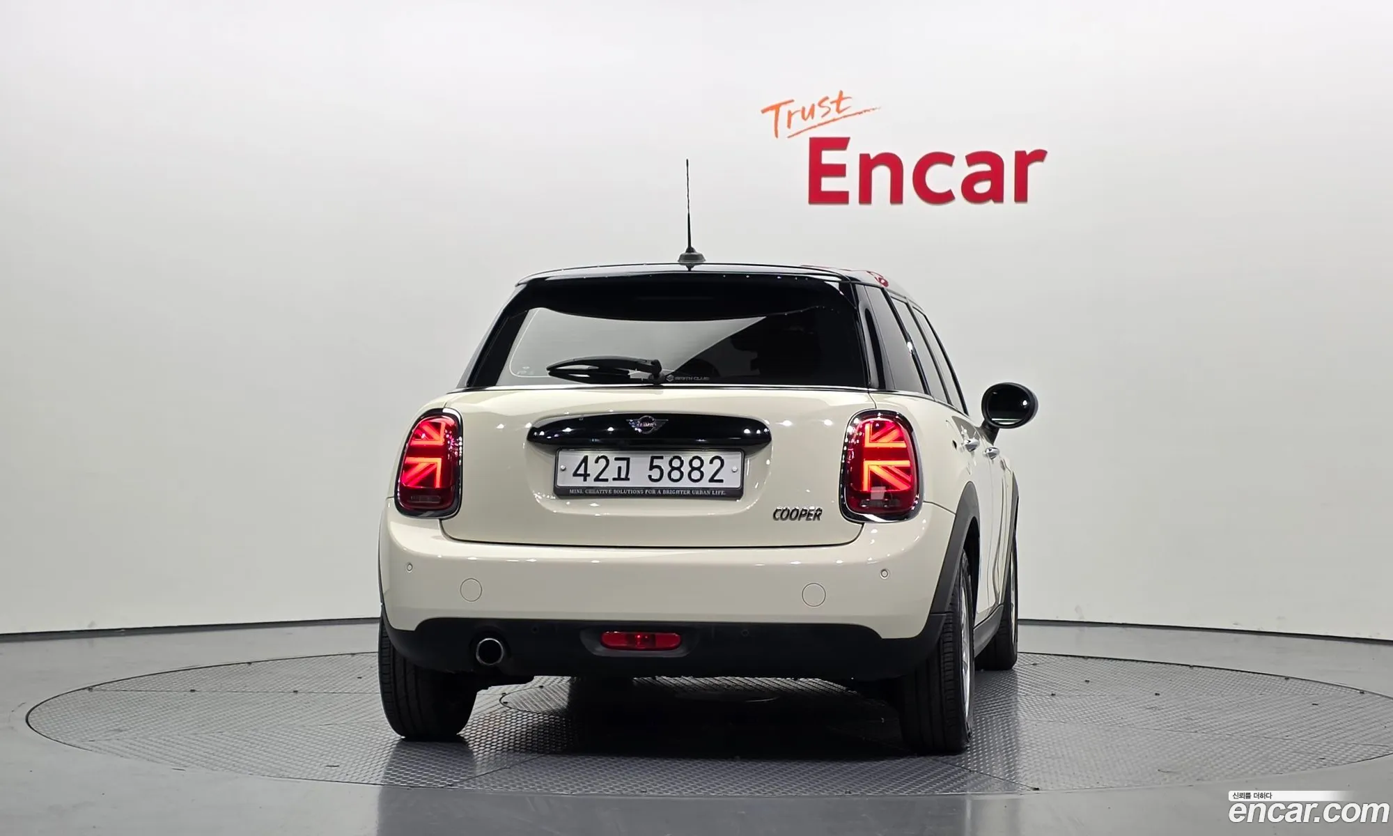 Mini Cooper 2019 WMWXU1104K2H35398 — 5
