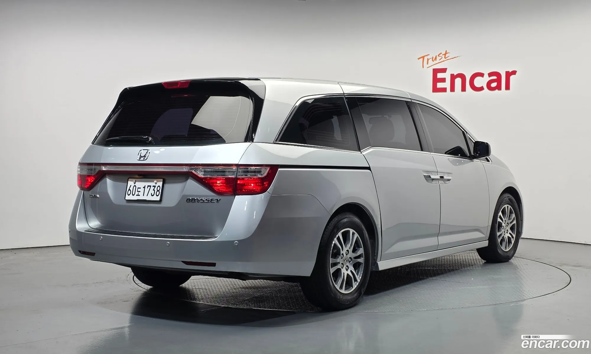 Honda Odyssey 2012 5KBRL5860DB601078 — 11