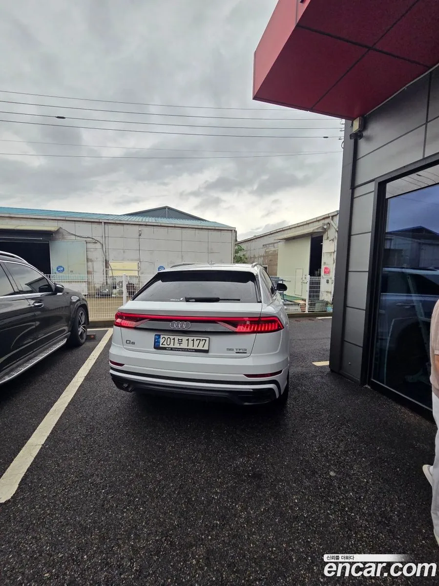 Audi Q8 2022 — 3