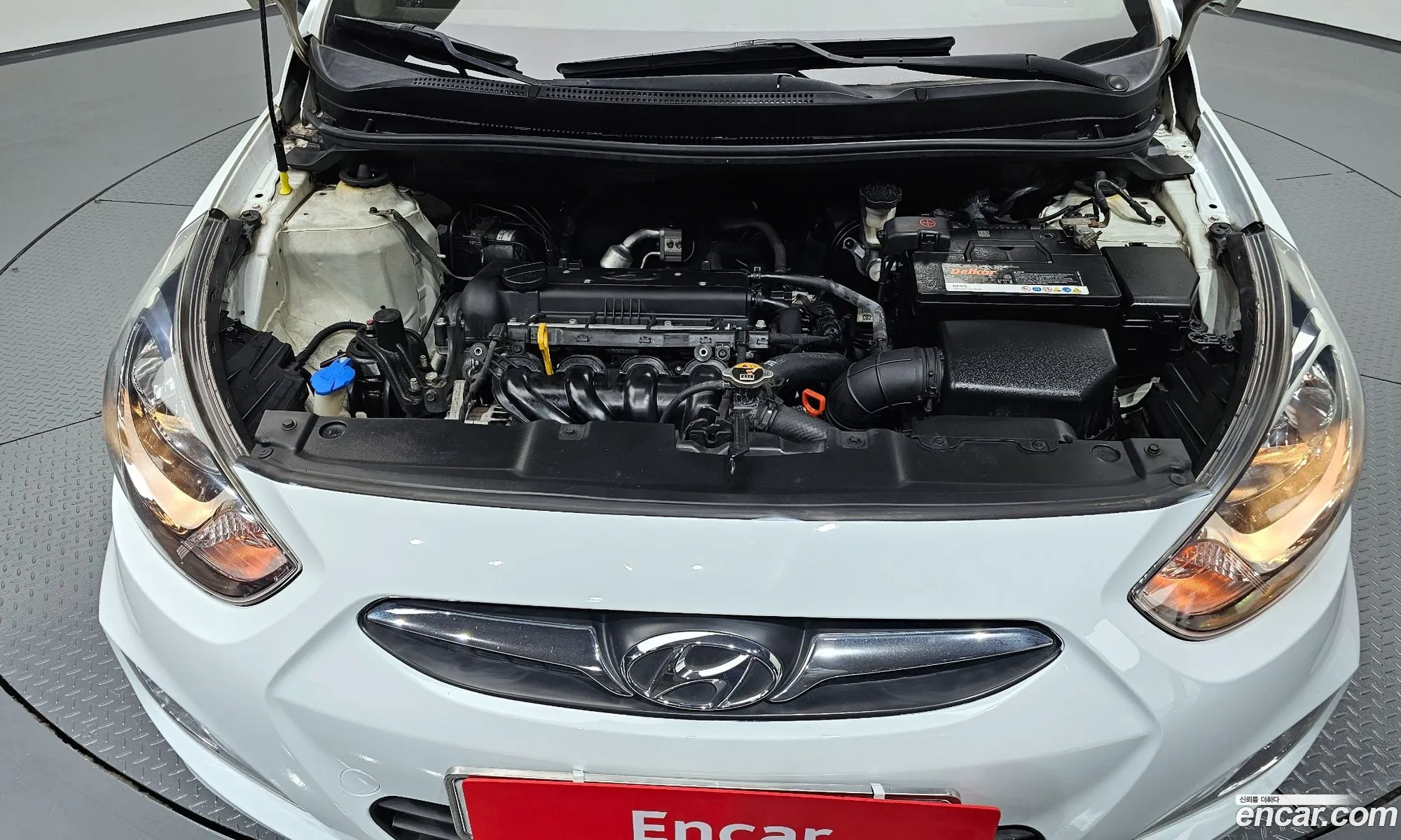 Hyundai Accent 2012 — 14