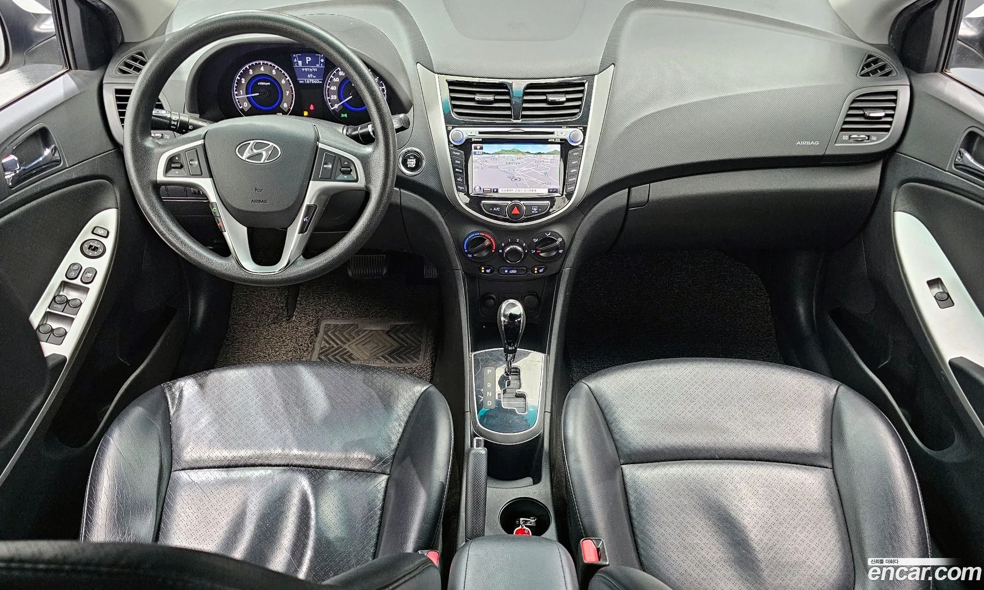 Hyundai Accent 2012 — 3