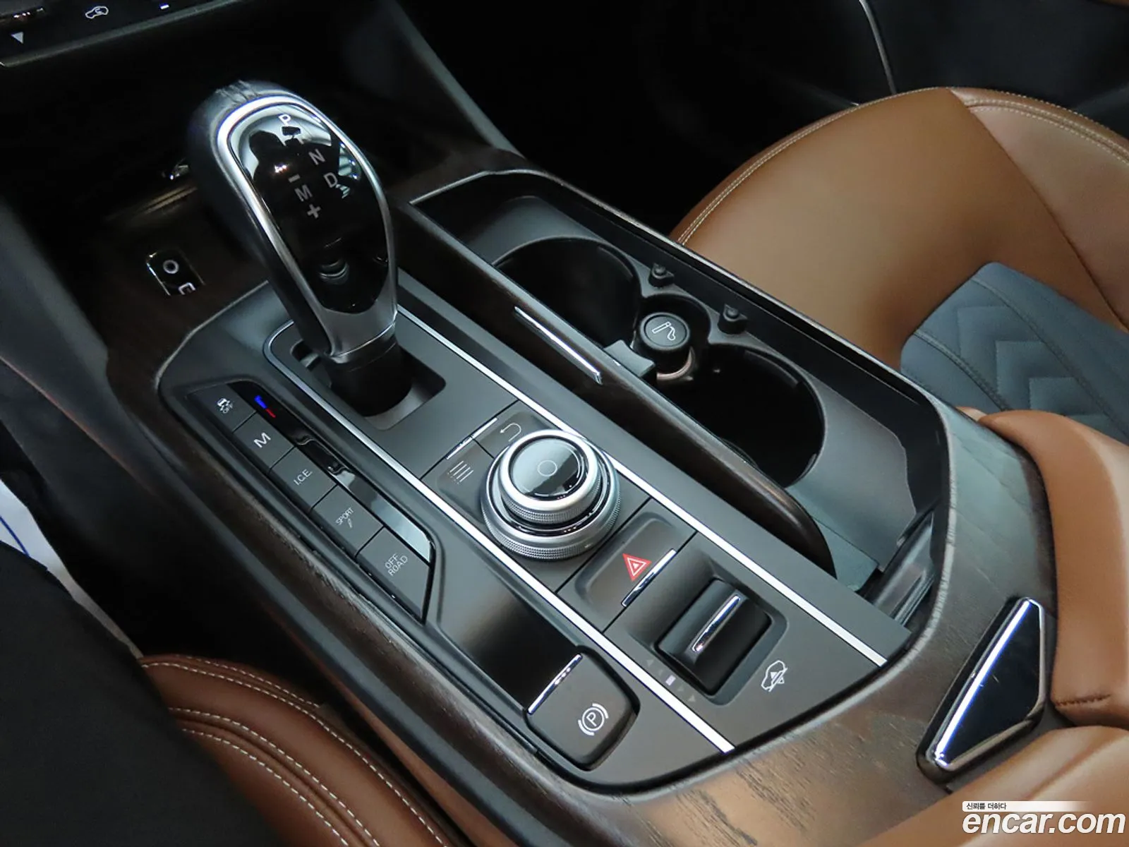 Maserati Levante 2018 — 15
