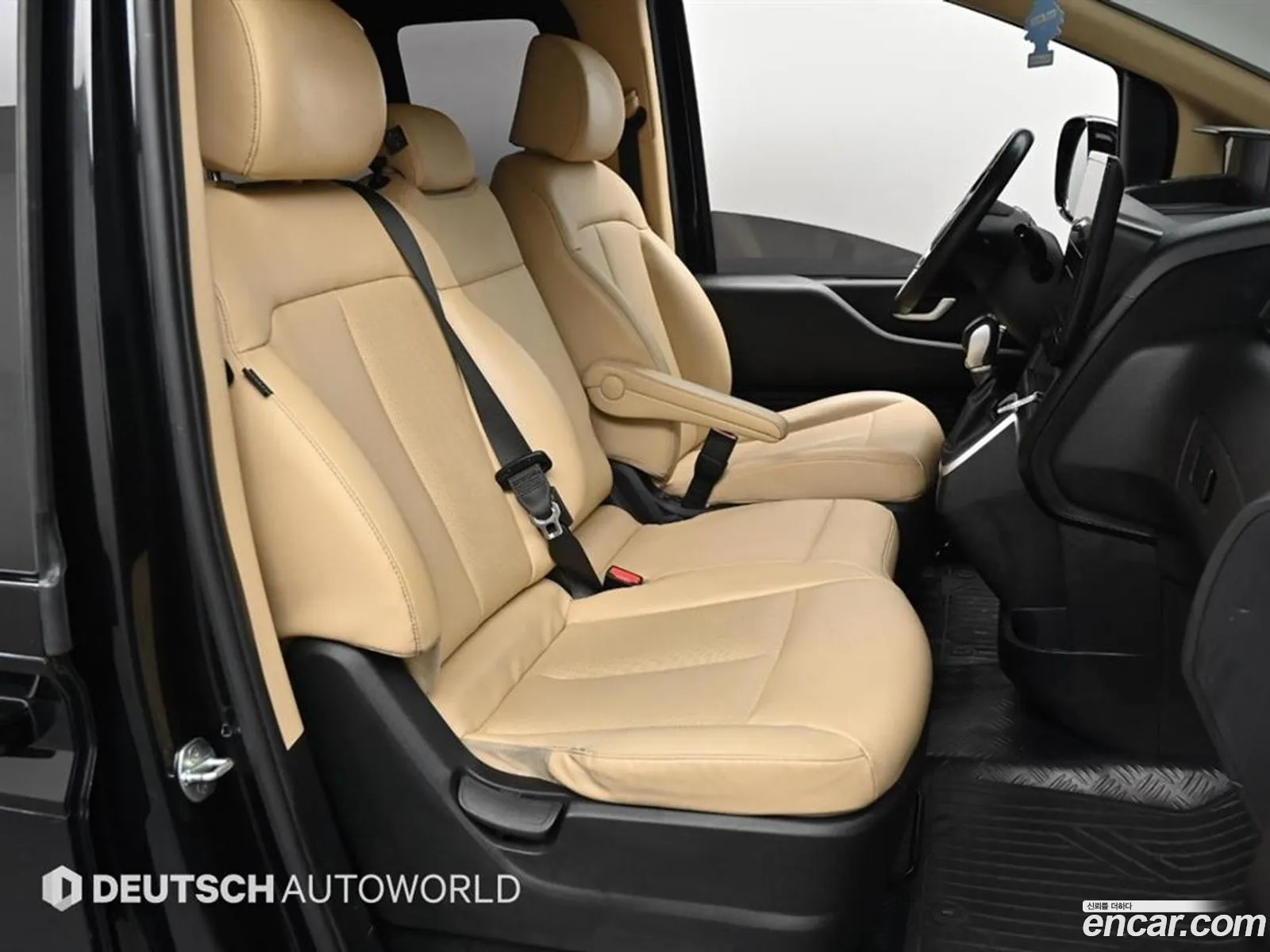 Hyundai Staria 2022 — 5