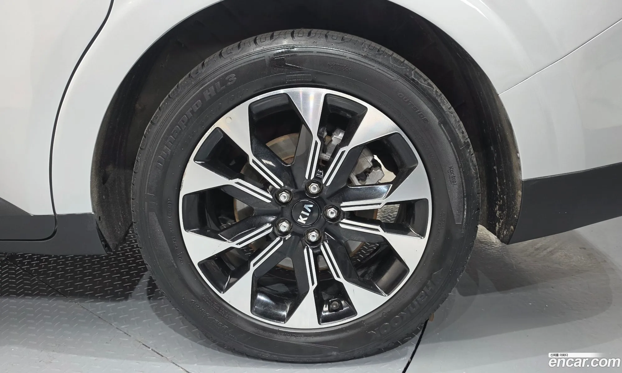 Kia Carnival 2020 — 25