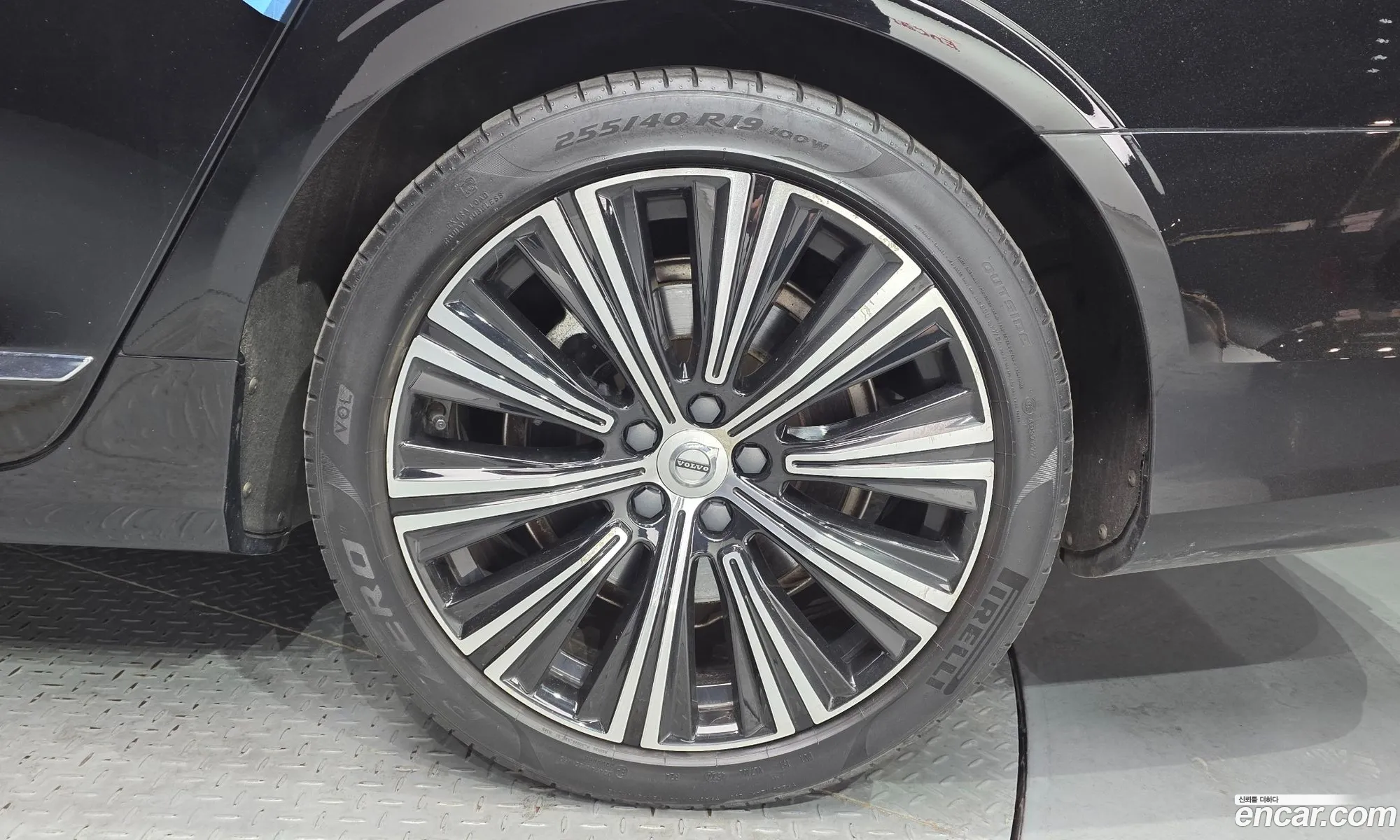 Volvo S90 2023 LVYPTL123PP334542 — 35