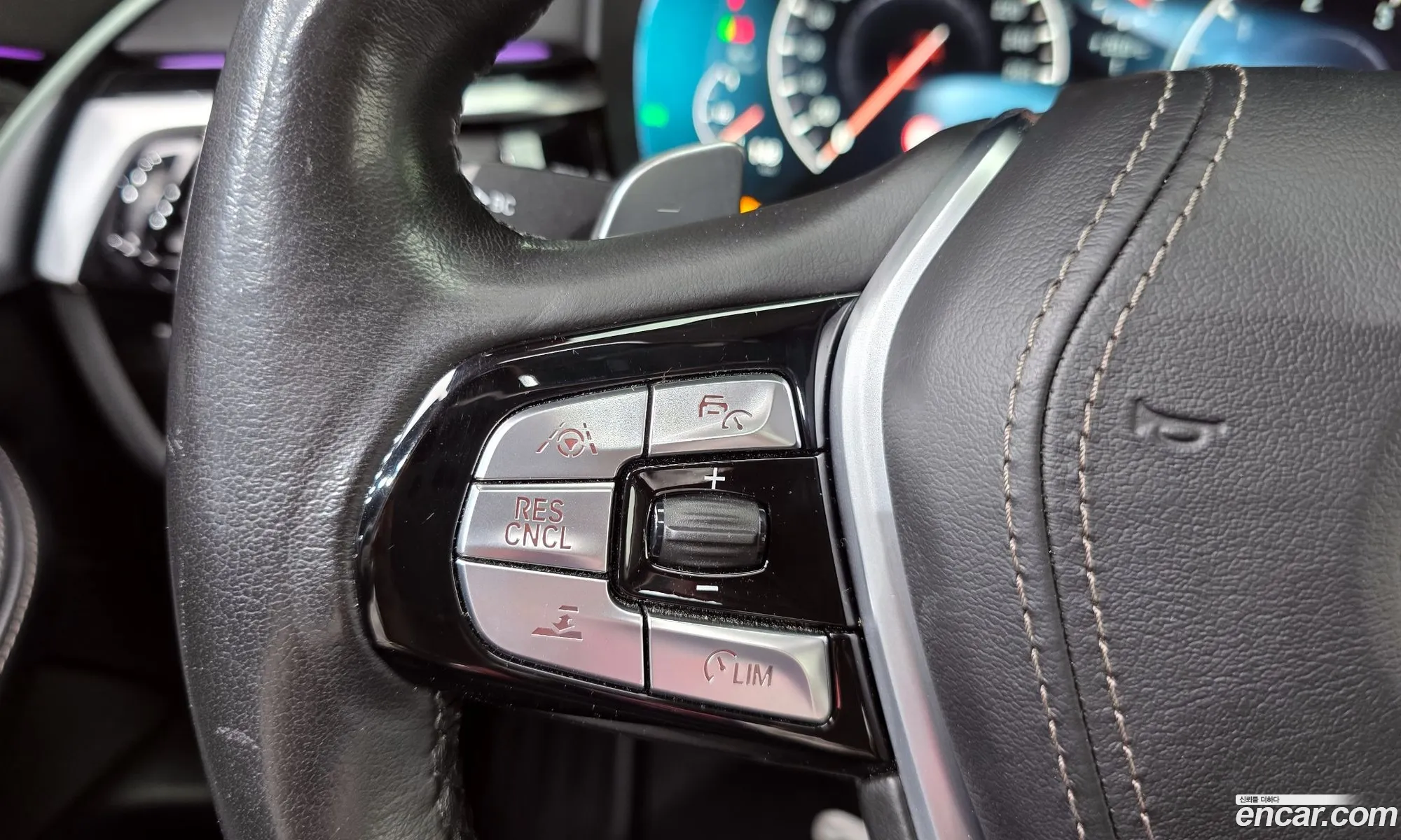 BMW 5 Series 2019 WBAJF5108KWW44356 — 14