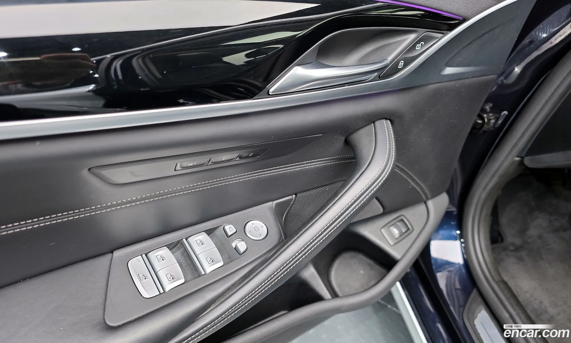 BMW 5 Series 2019 WBAJF5108KWW44356 — 25