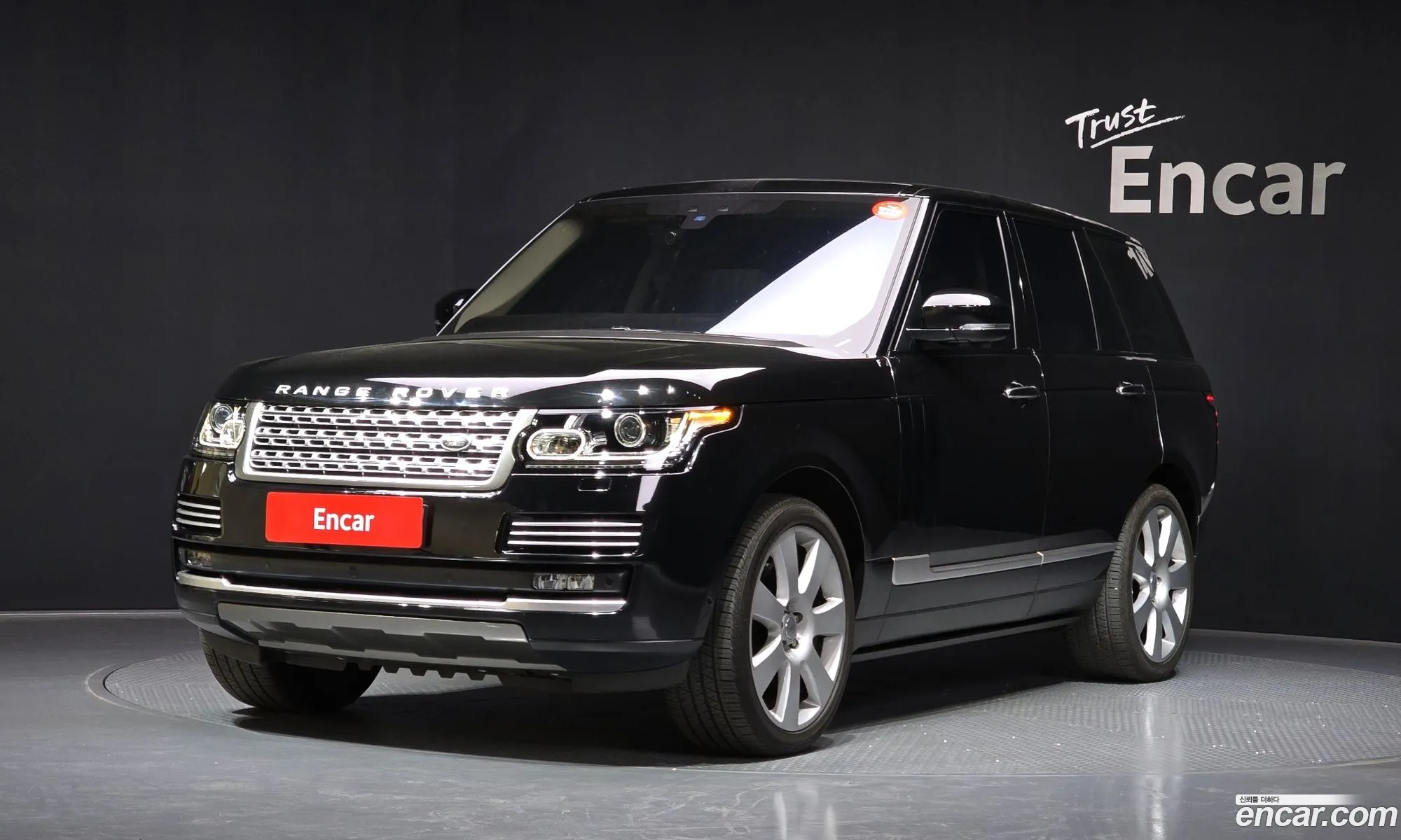 Land Rover Range Rover 2017 — 13