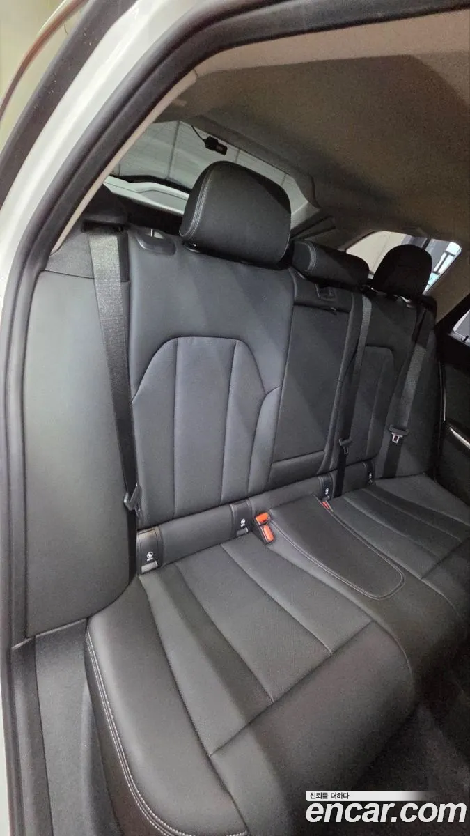 BMW 3 Series 2025 — 5