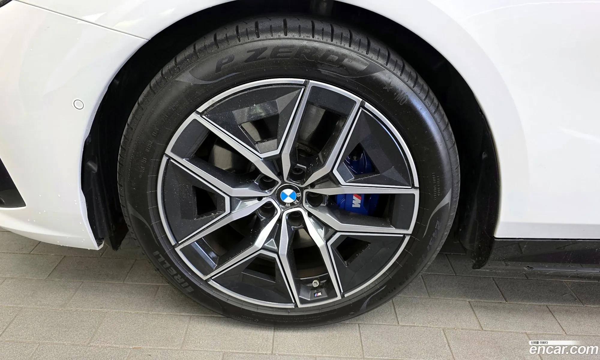 BMW i5 2025 — 2