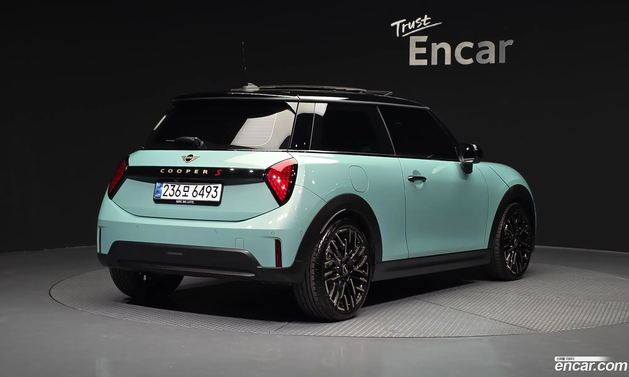 Mini Cooper S 2024 — 10