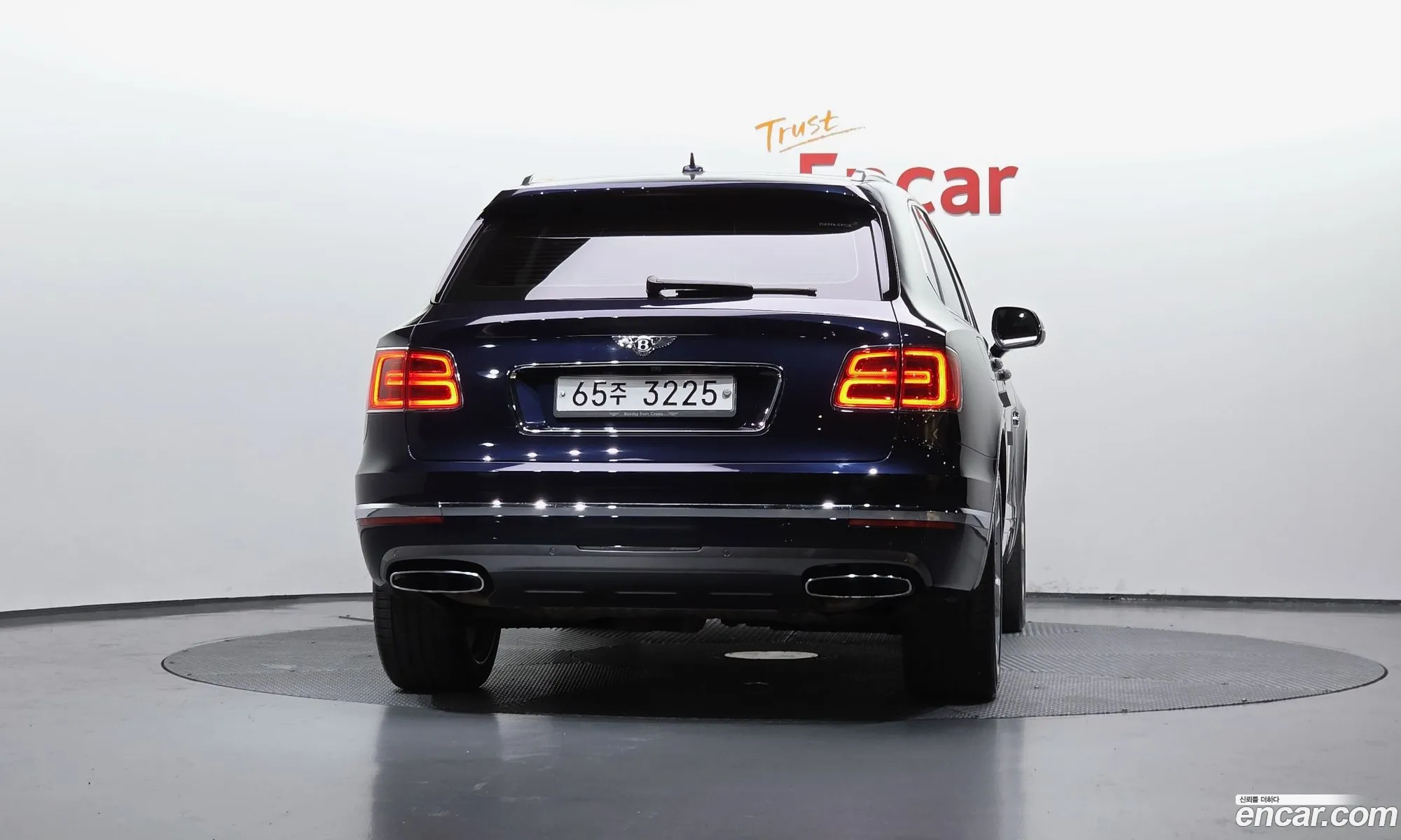 Bentley Bentayga 2017 SJAAC14V5HC014883 — 20