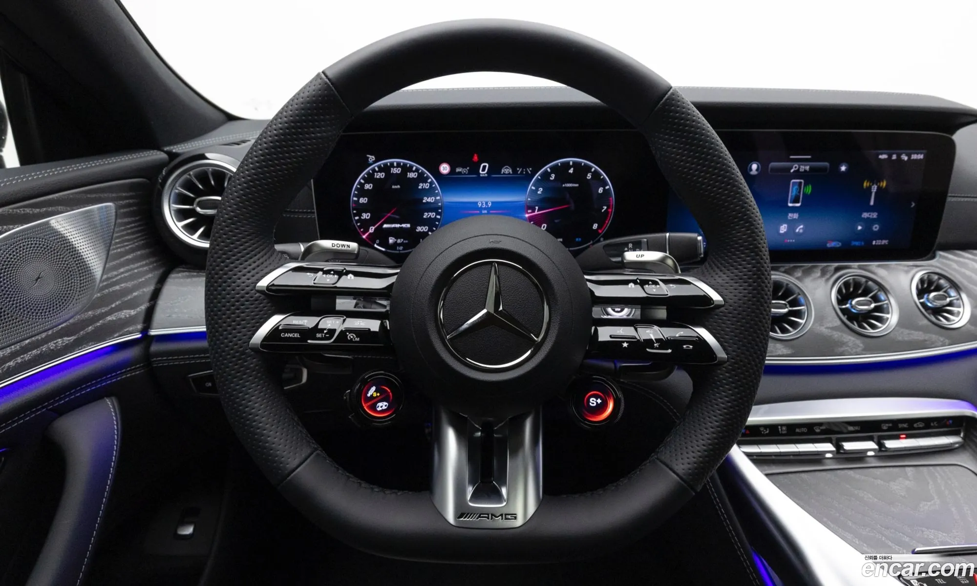 Mercedes-Benz AMG GT 2025 — 14