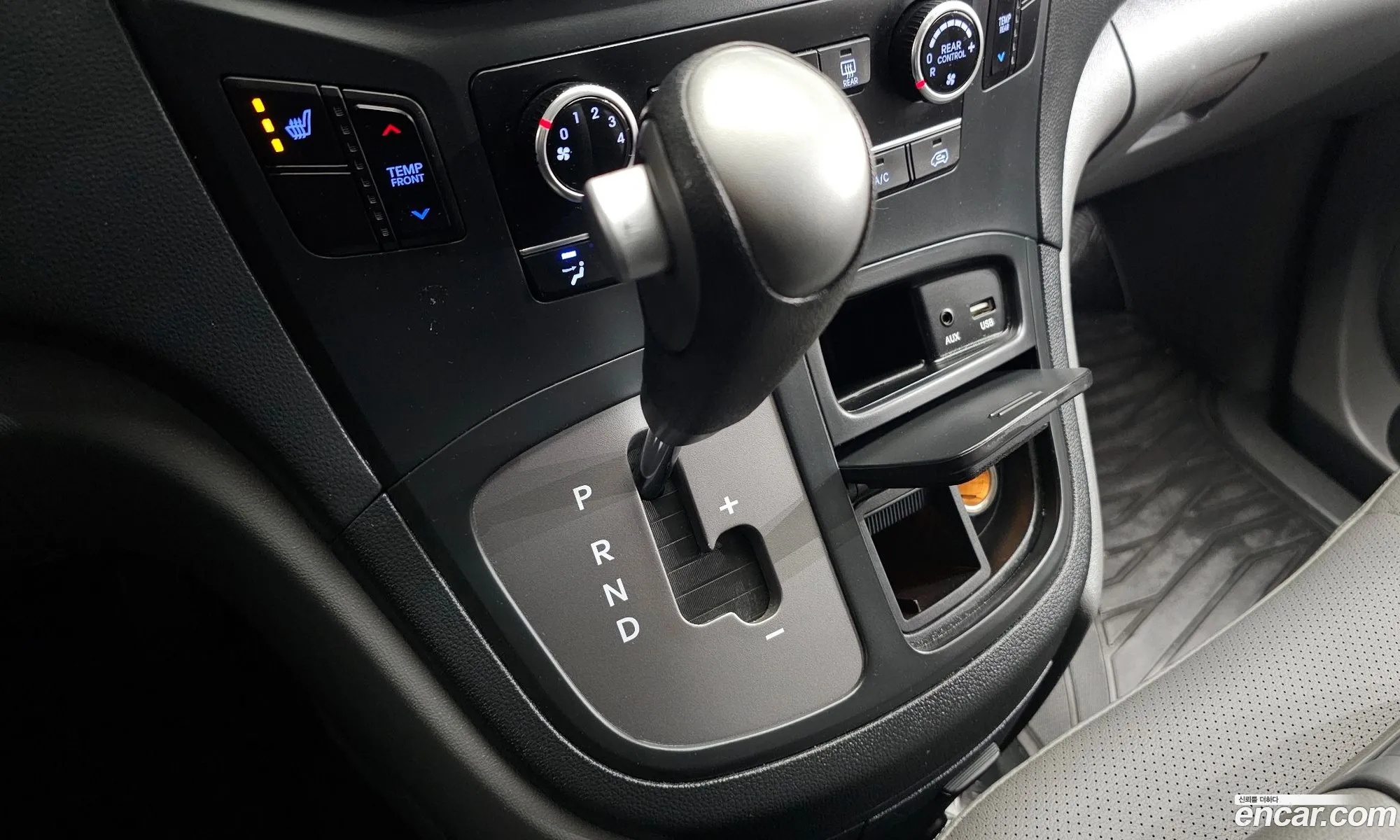 Hyundai Grand Starex 2019 — 10