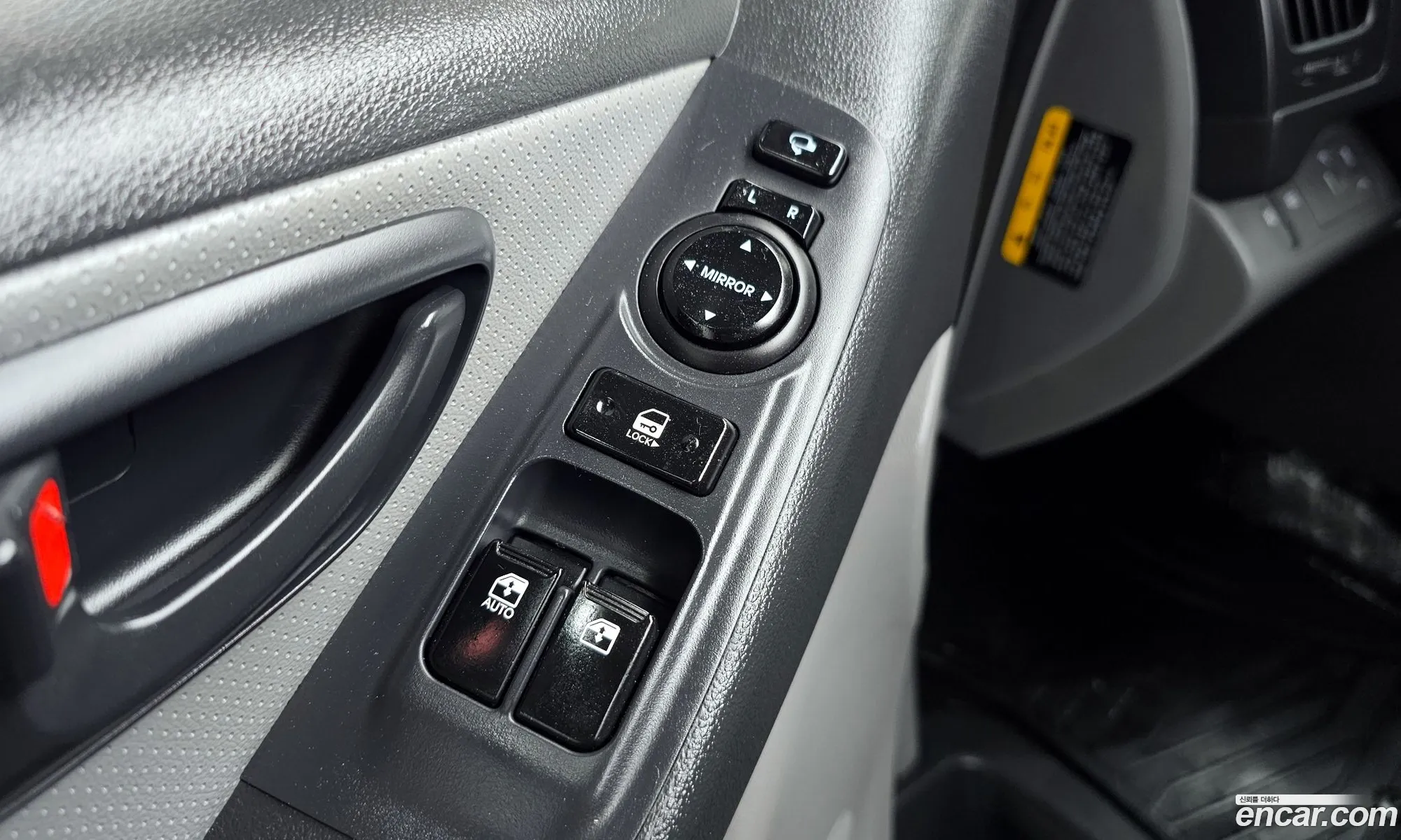 Hyundai Grand Starex 2019 — 18