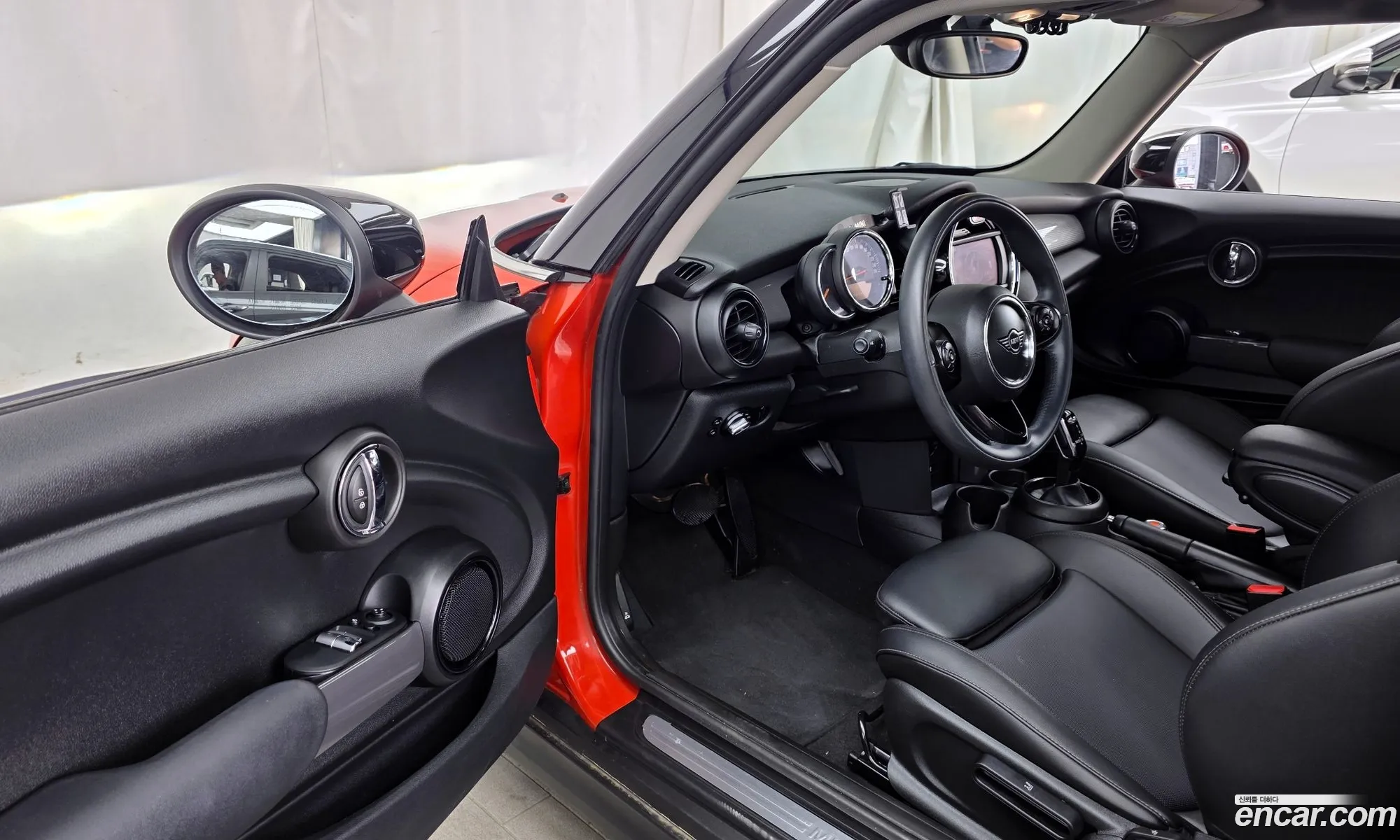 Mini Cooper 2021 WMWXR7109M2N84143 — 12