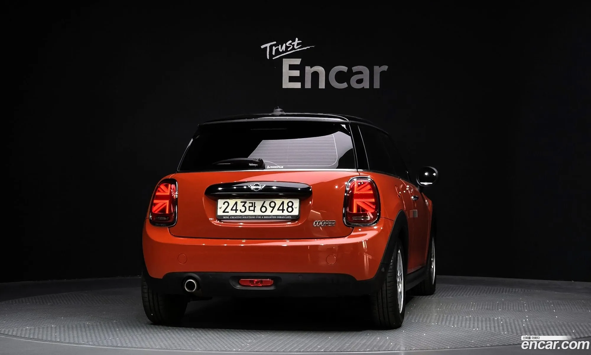 Mini Cooper 2021 WMWXR7109M2N84143 — 10