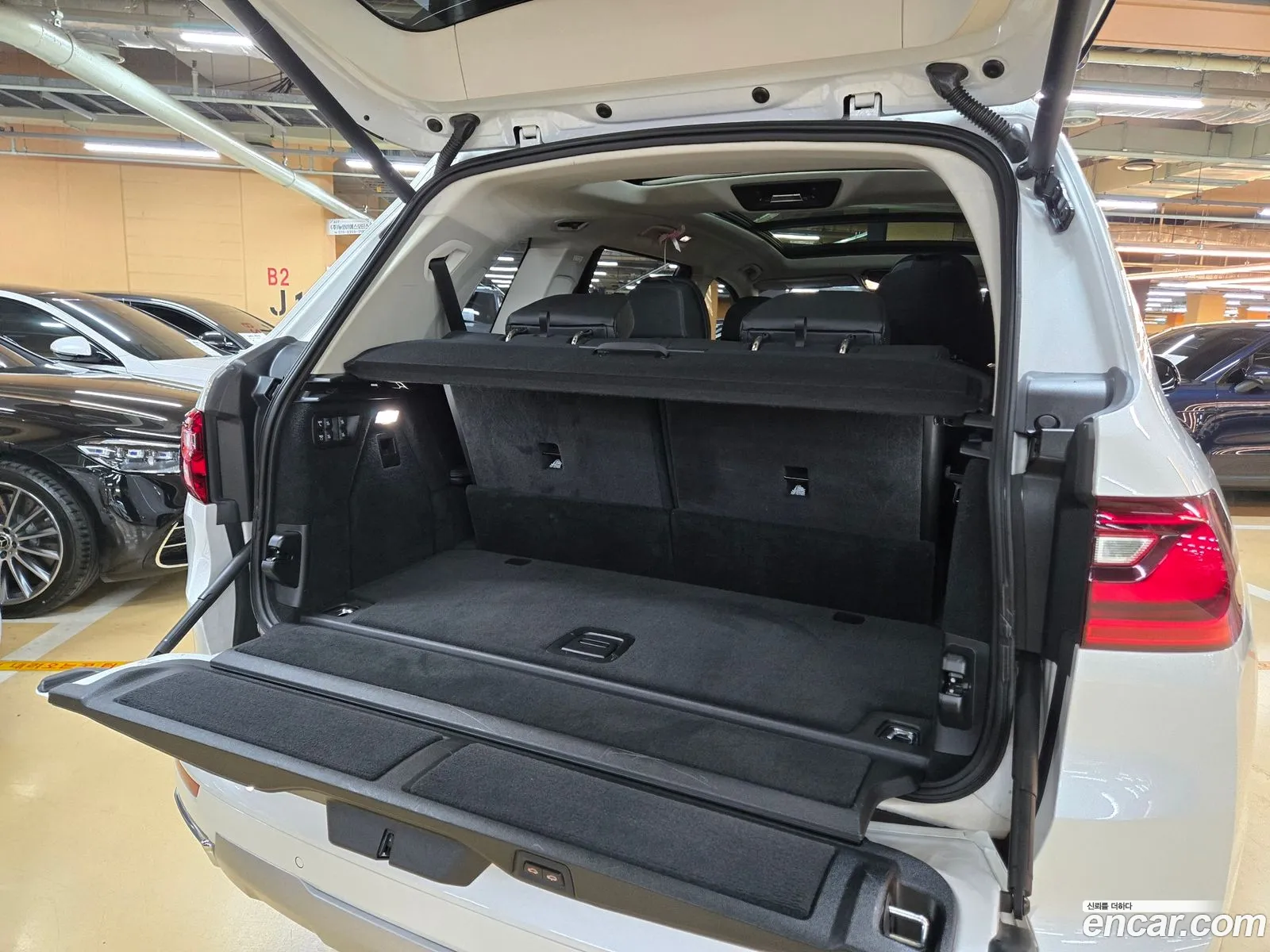BMW X7 2020 — 12