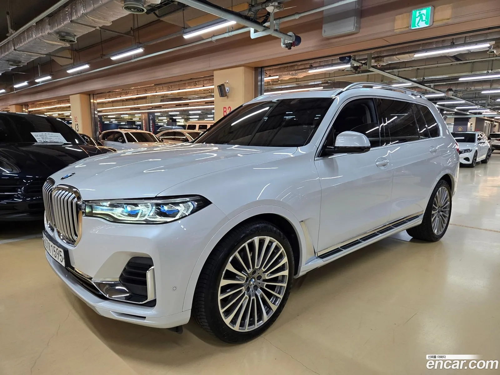 BMW X7 2020 — 16