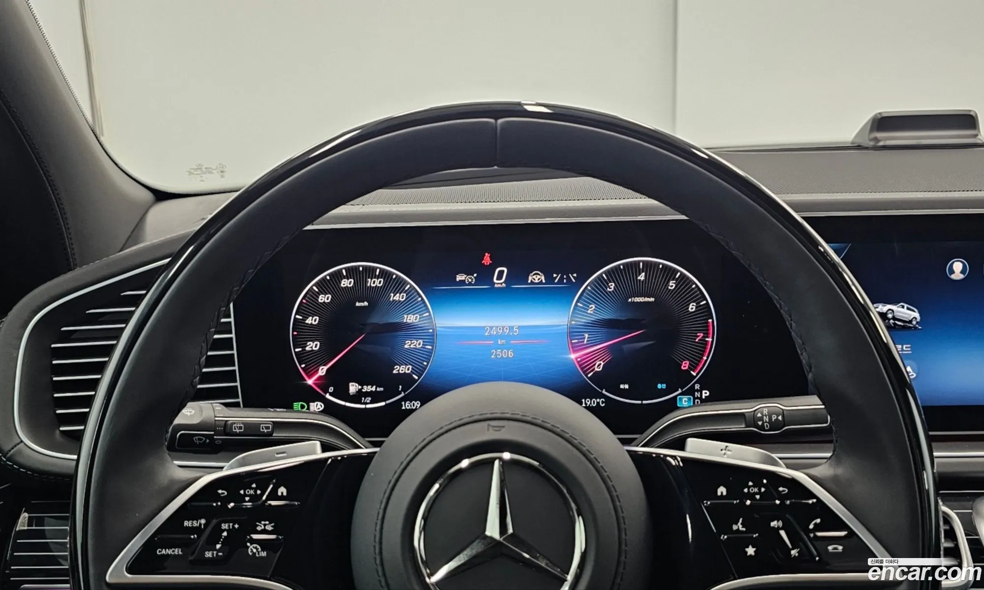 Mercedes-Benz GLS-Class X167 2025 — 16