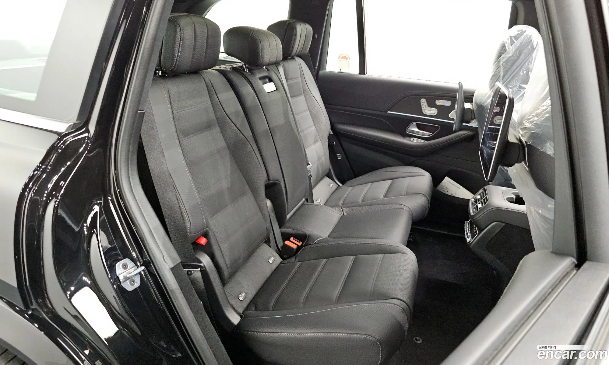 Mercedes-Benz GLS-Class X167 2025 — 33
