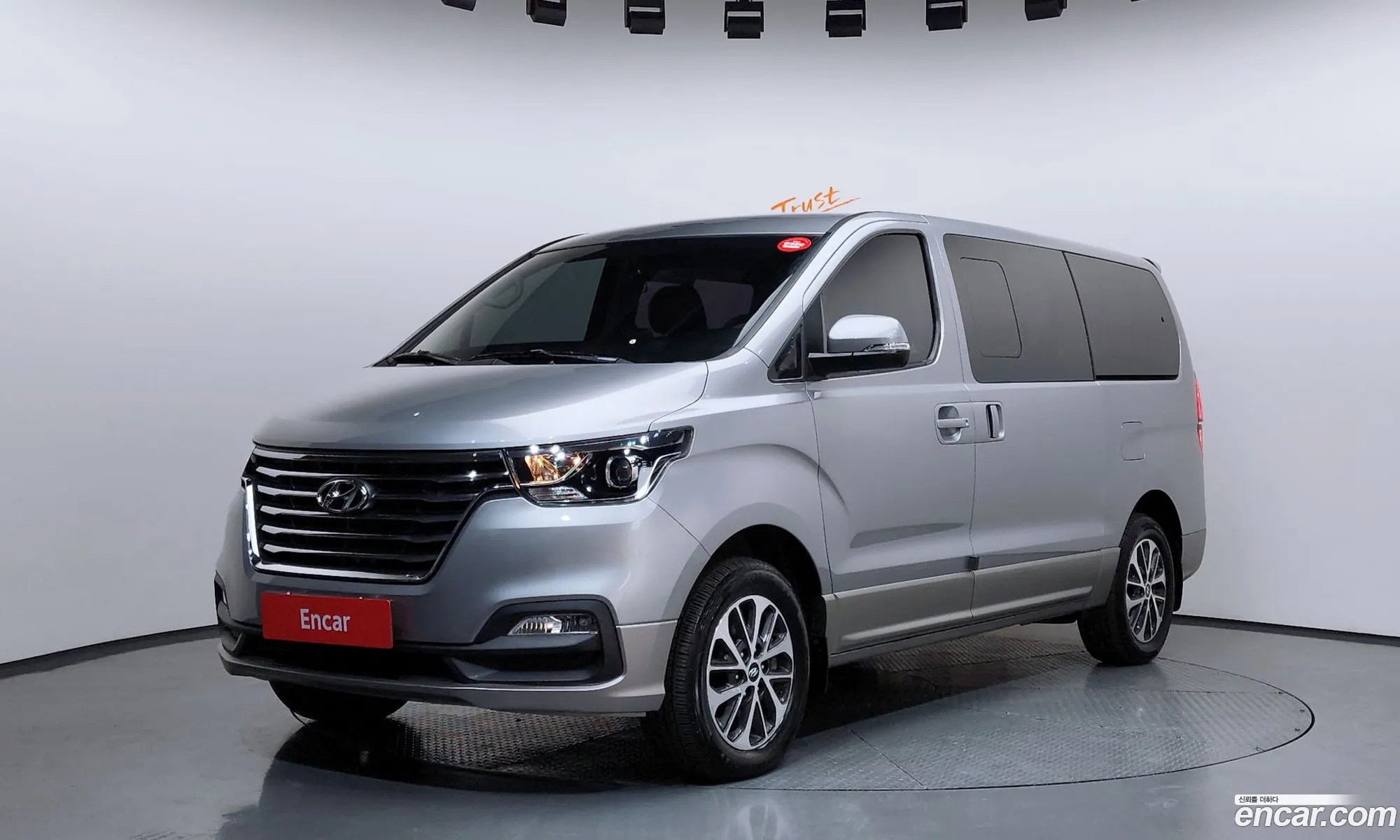 Hyundai Grand Starex 2020 — 25