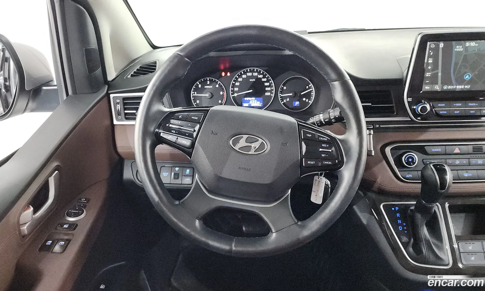 Hyundai Grand Starex 2020 — 12