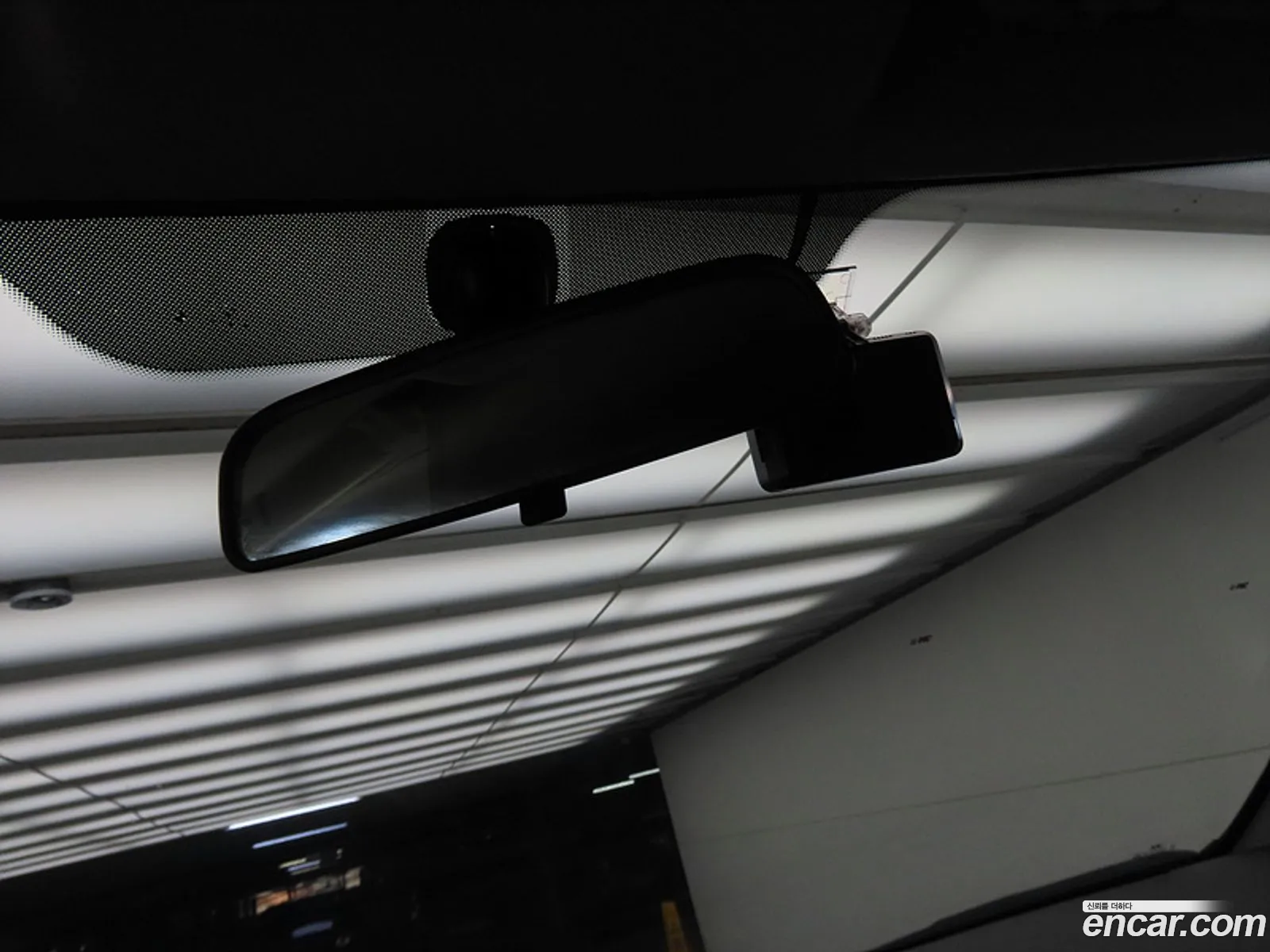 Hyundai Grand Starex 2019 — 17