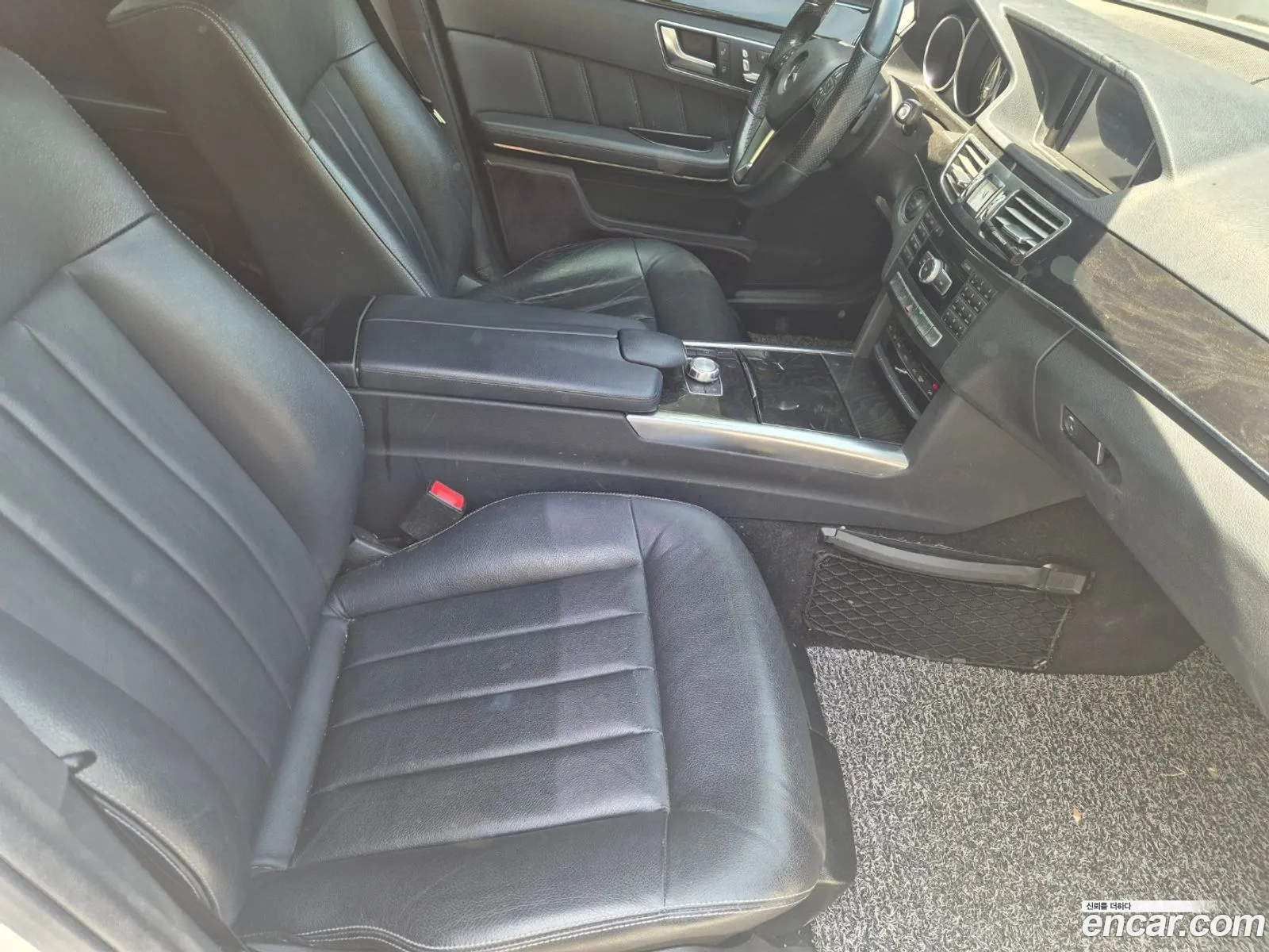 Mercedes-Benz E-Class W212 2013 — 13