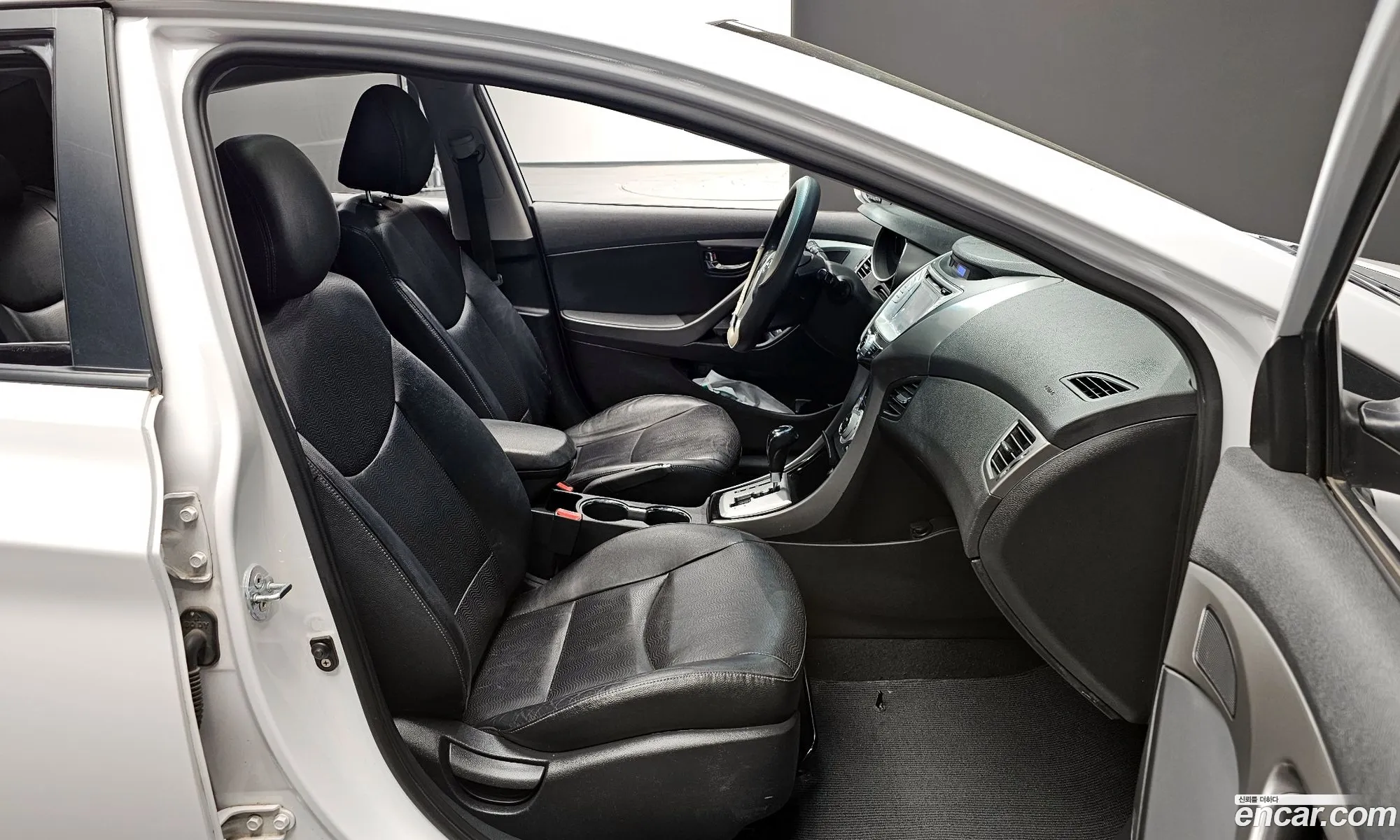 Hyundai Elantra MD 2012 — 11