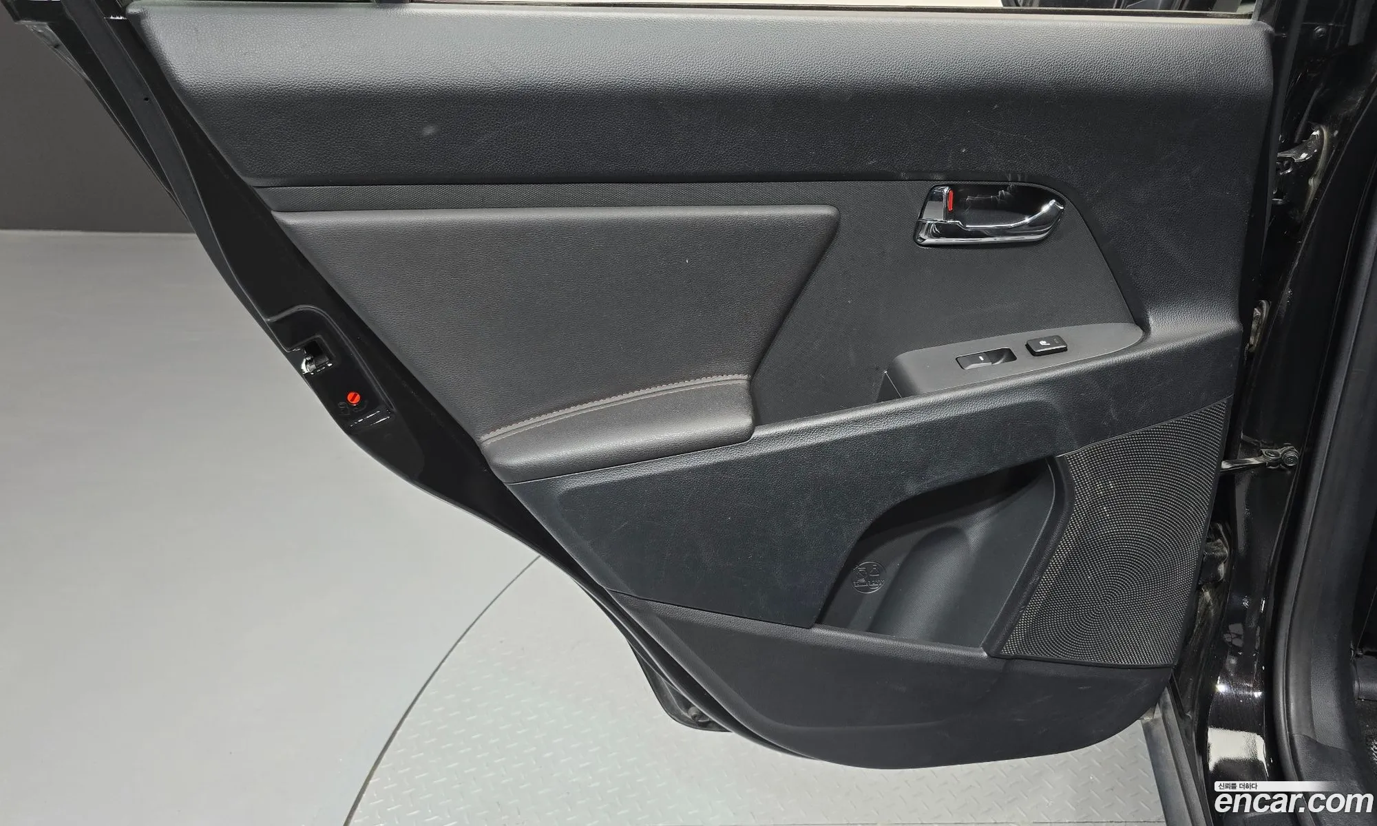 Kia Sportage R 2011 — 9