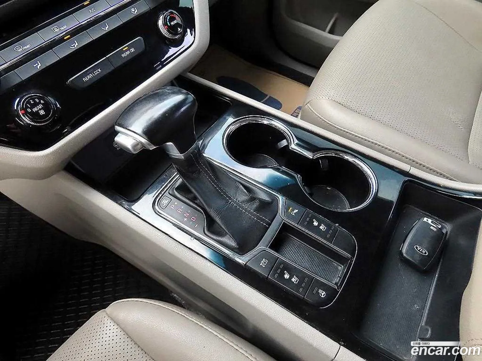 Kia Carnival 2019 — 8