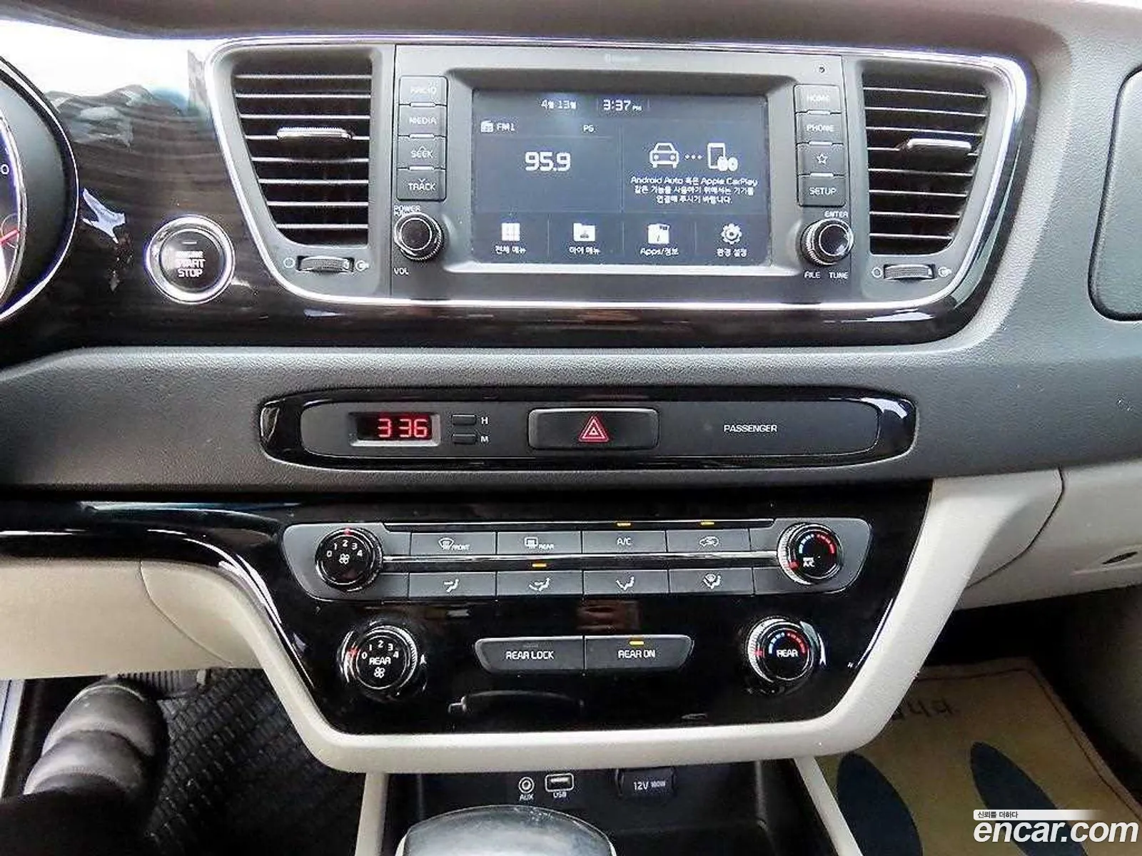 Kia Carnival 2019 — 10