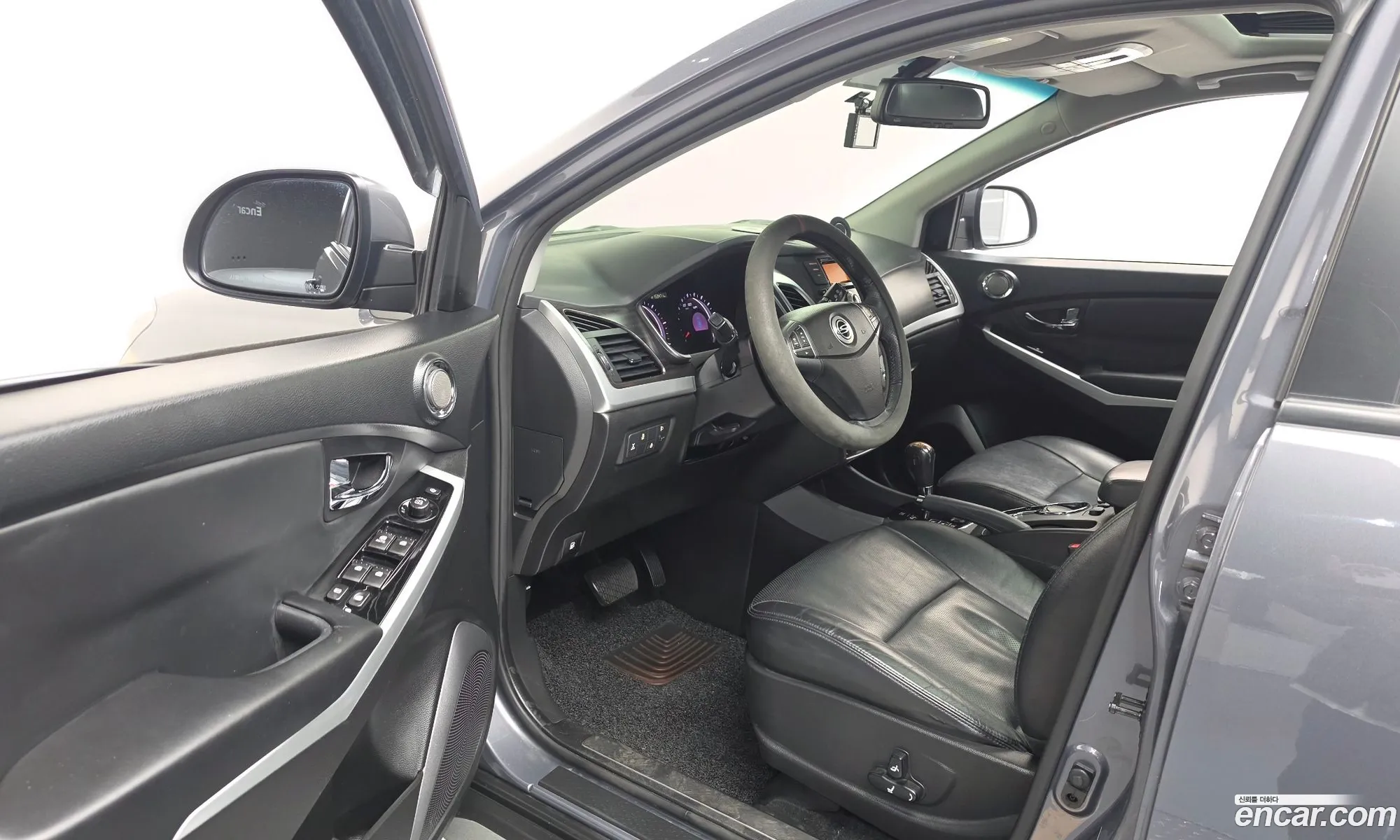 KG Mobility (SsangYong) Korando C 2015 — 17