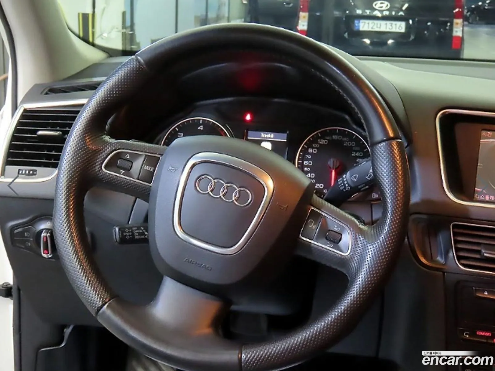 Audi Q5 2011 — 18
