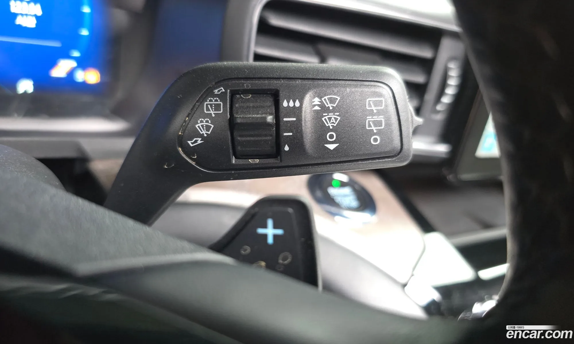 Ford Explorer 6th Gen 2021 1FM5K8HC7MGB99070 — 32