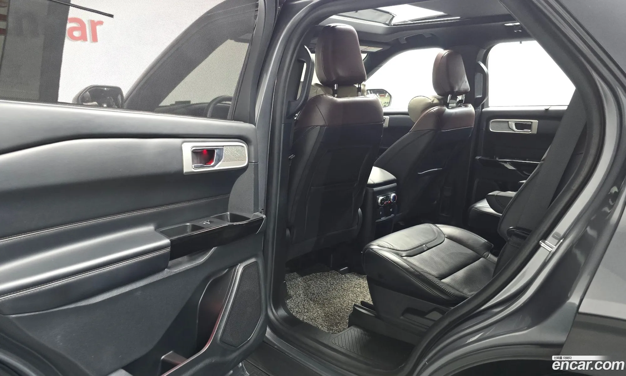 Ford Explorer 6th Gen 2021 1FM5K8HC7MGB99070 — 7