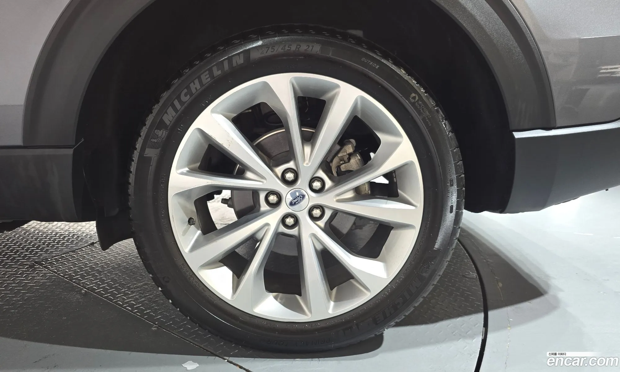 Ford Explorer 6th Gen 2021 1FM5K8HC7MGB99070 — 18