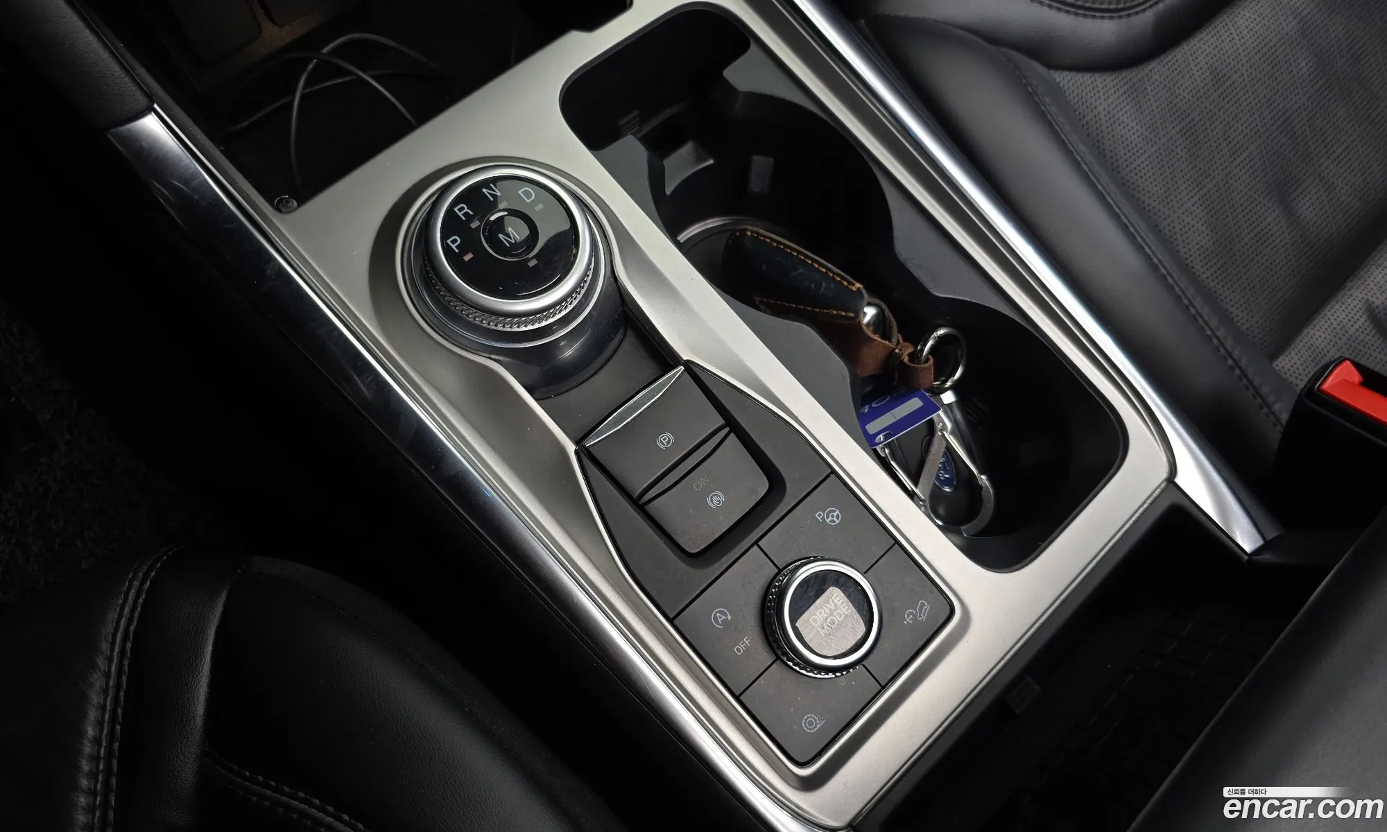 Ford Explorer 6th Gen 2021 1FM5K8HC7MGB99070 — 9