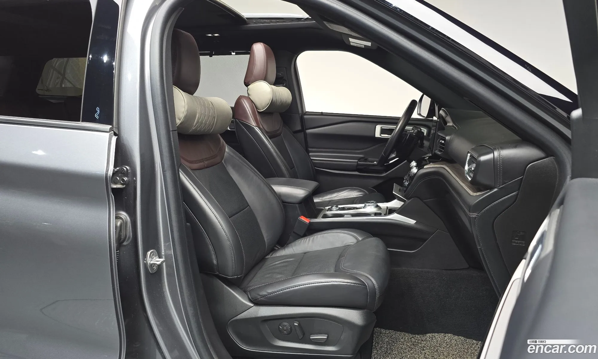 Ford Explorer 6th Gen 2021 1FM5K8HC7MGB99070 — 13