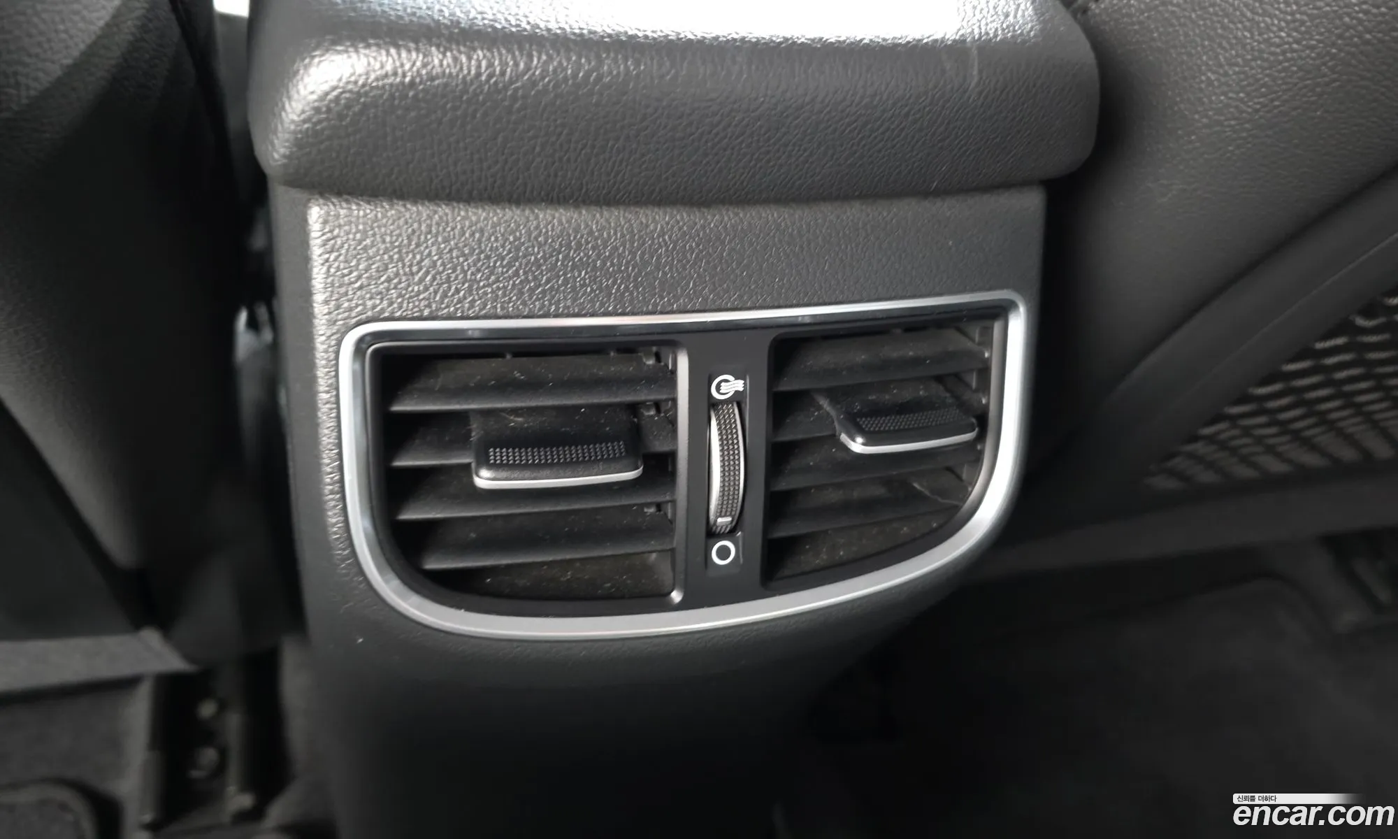 Hyundai Elantra AD 2016 — 24